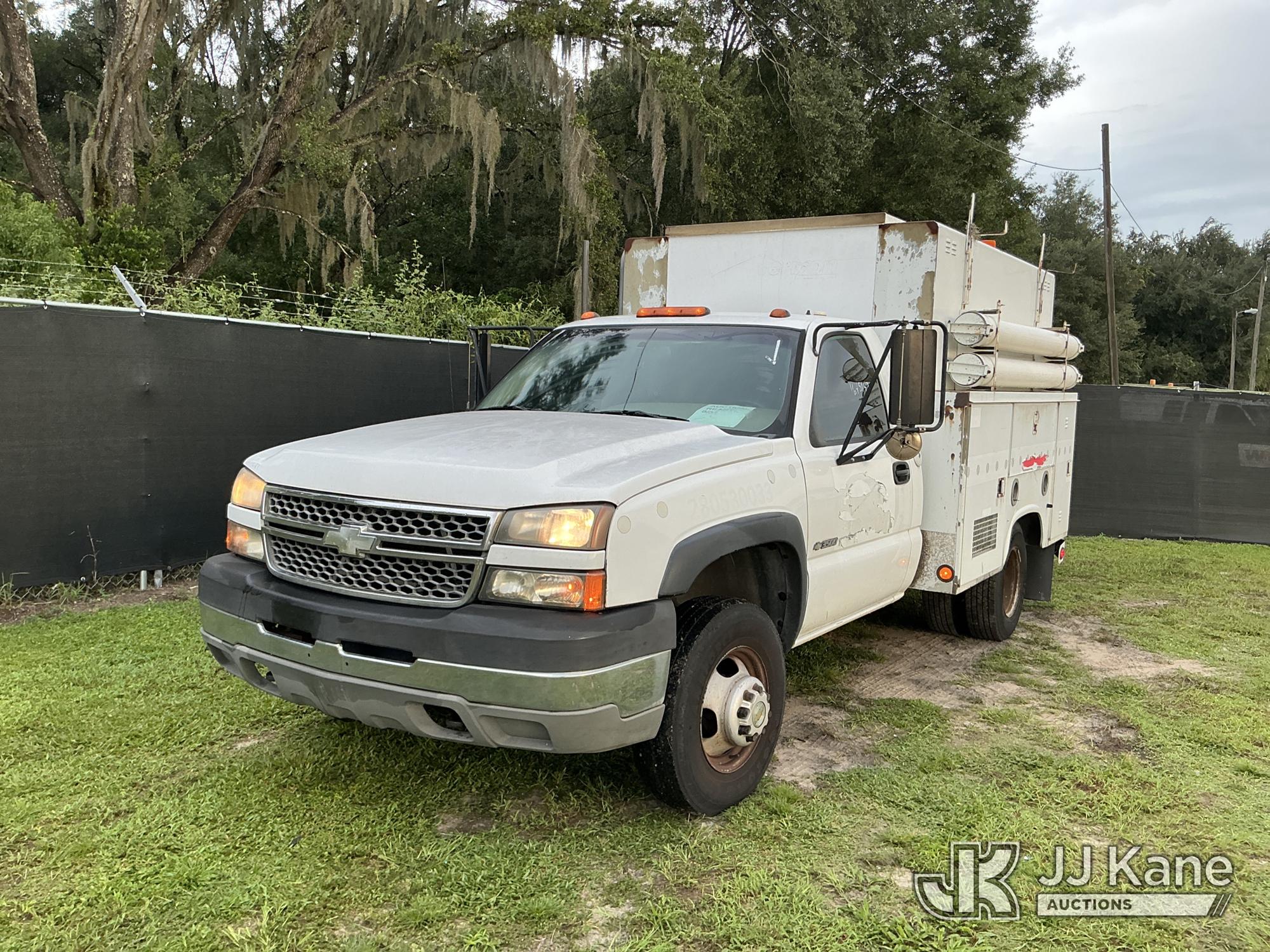 Photo of 2005 Chevrolet Silverado 3500
