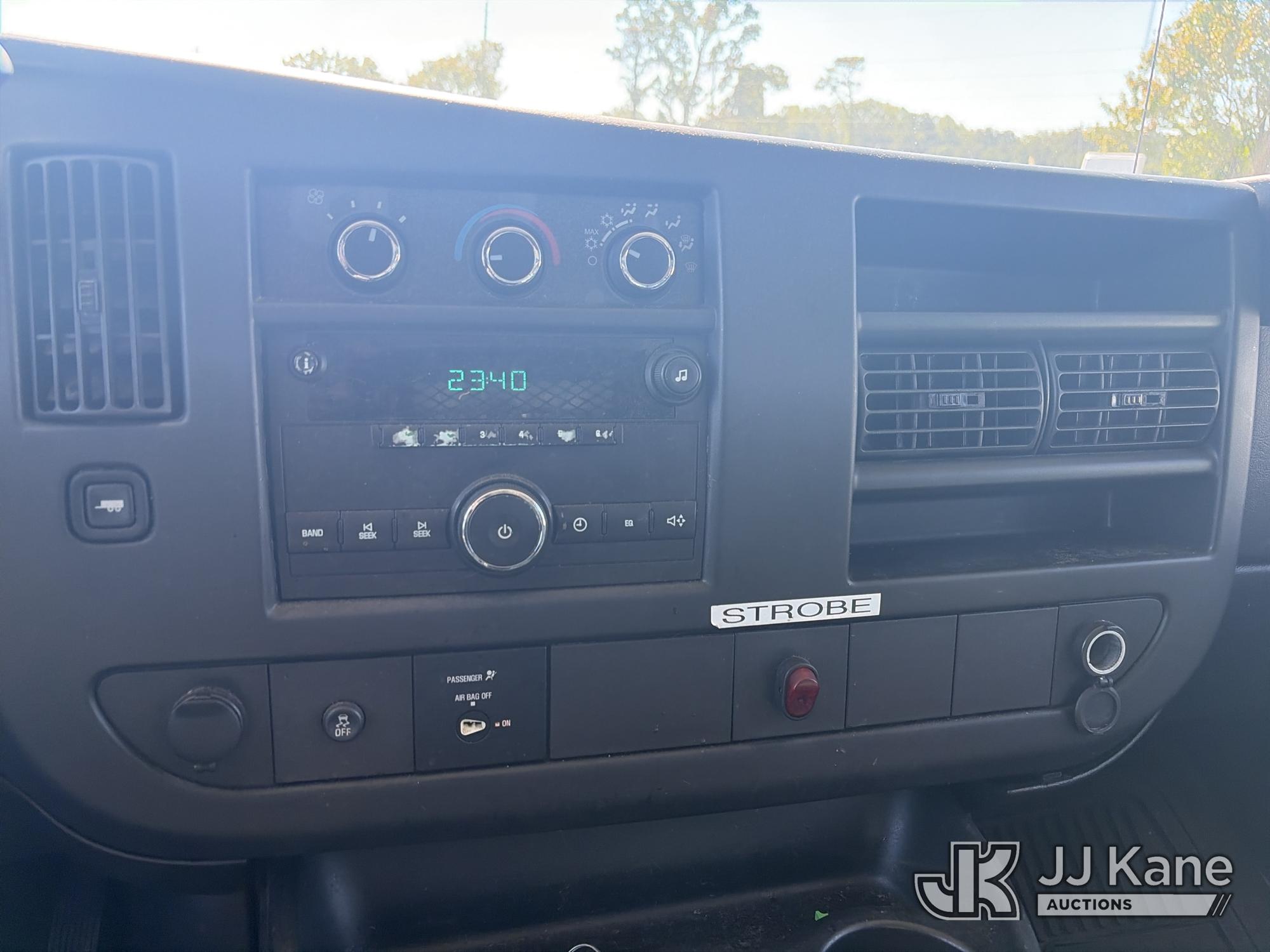 2013 Chevrolet EXPRESS G2500
