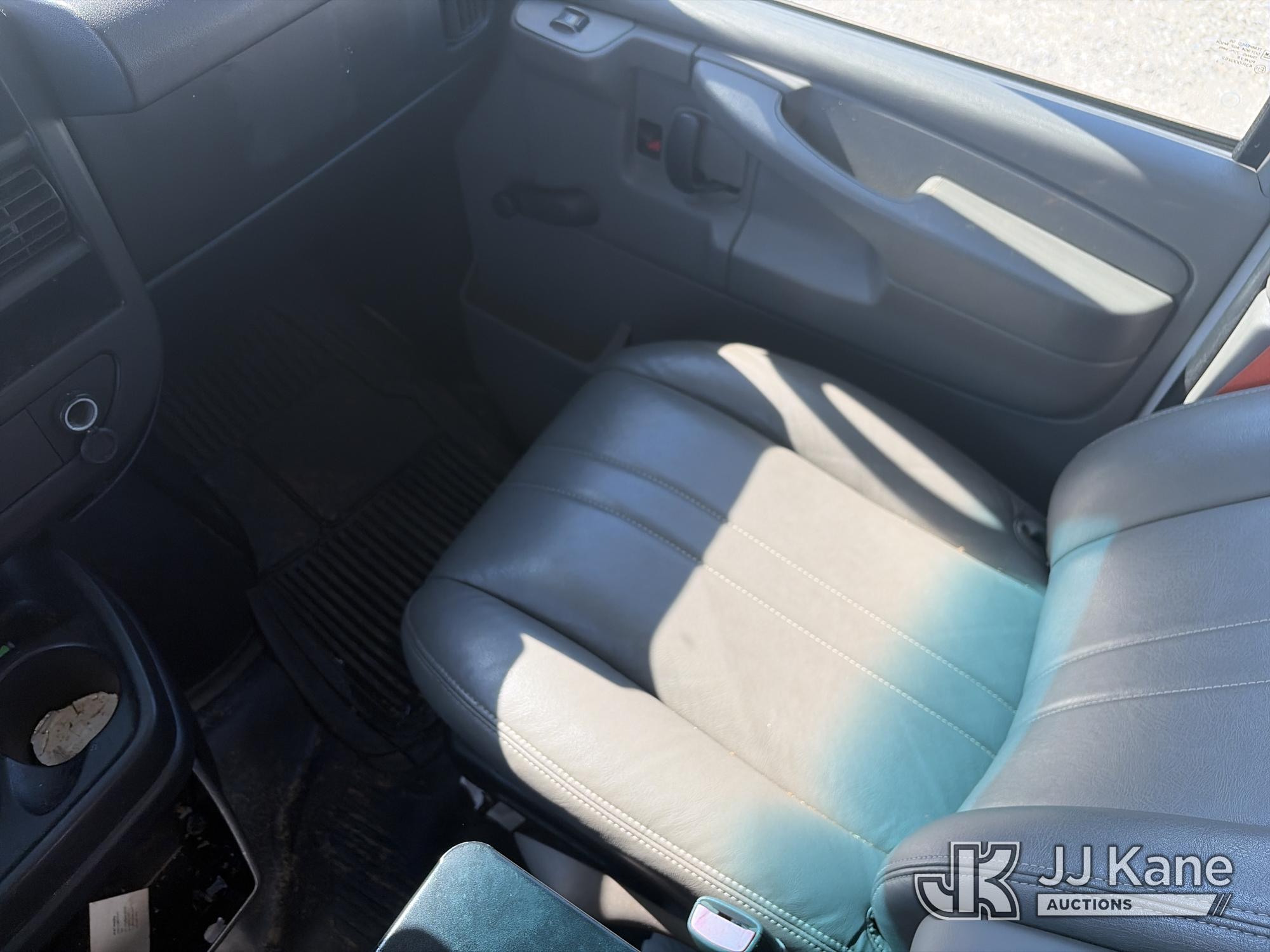 2013 Chevrolet EXPRESS G2500