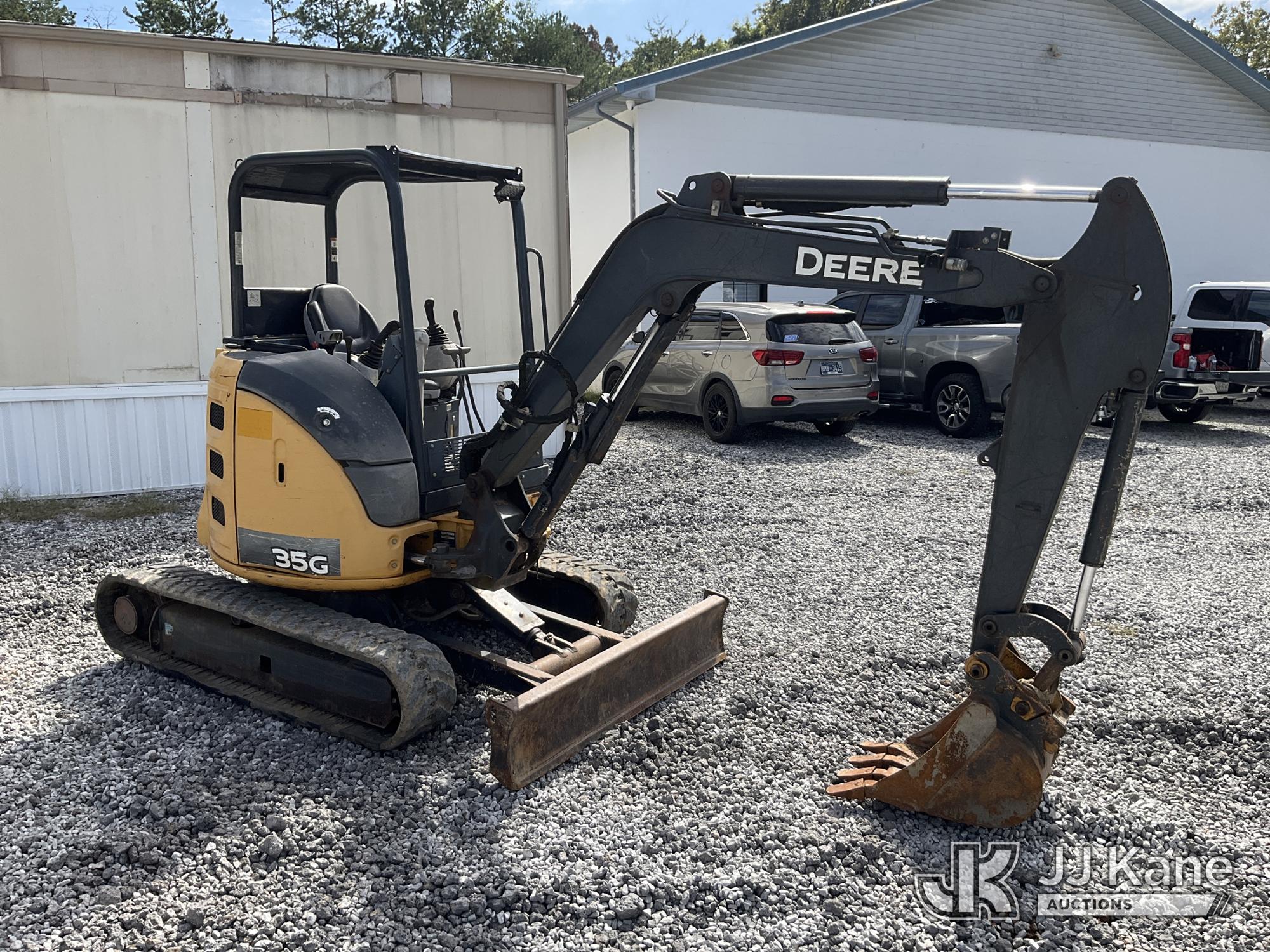 2016 John Deere 35G