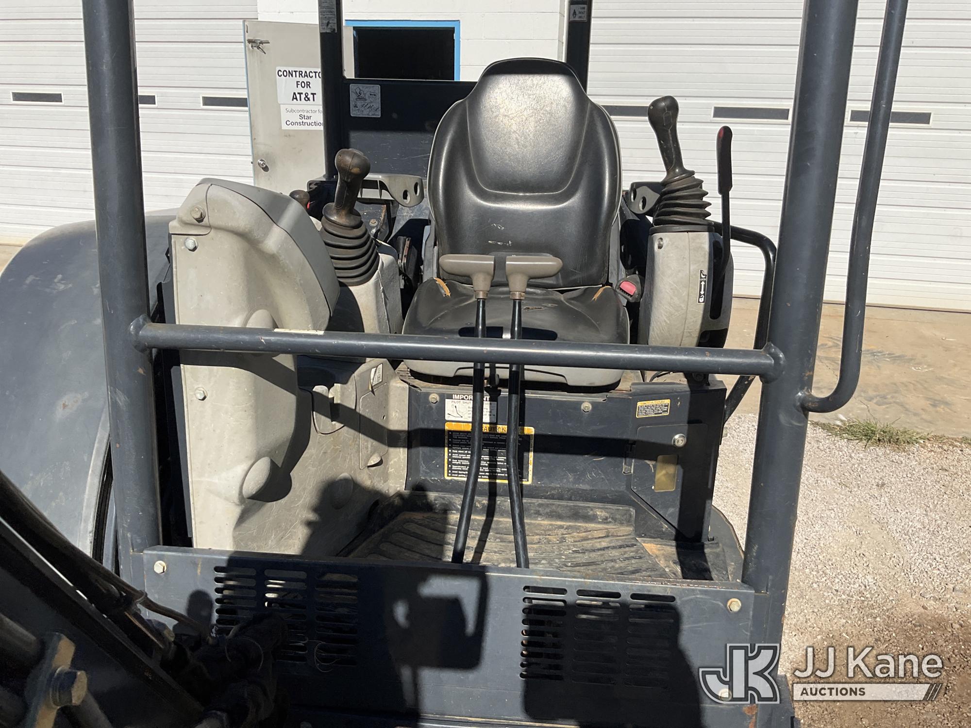 2017 John Deere 35G