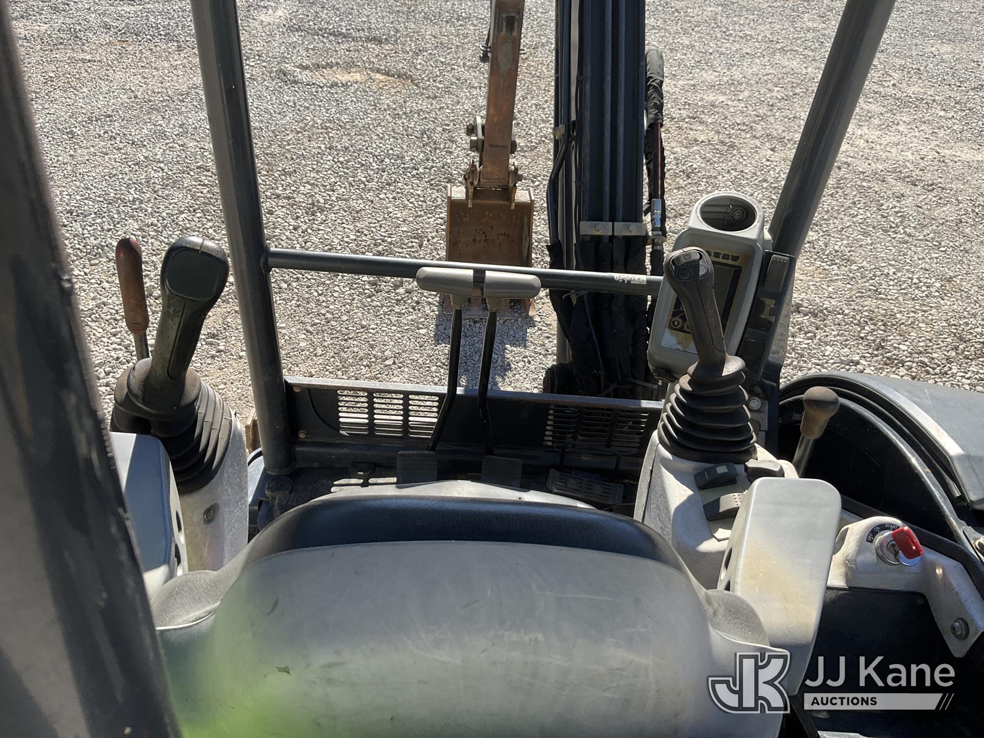 2017 John Deere 35G