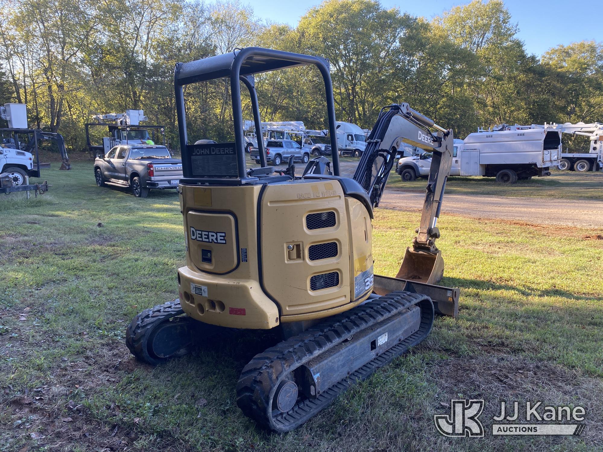 2017 John Deere 35G