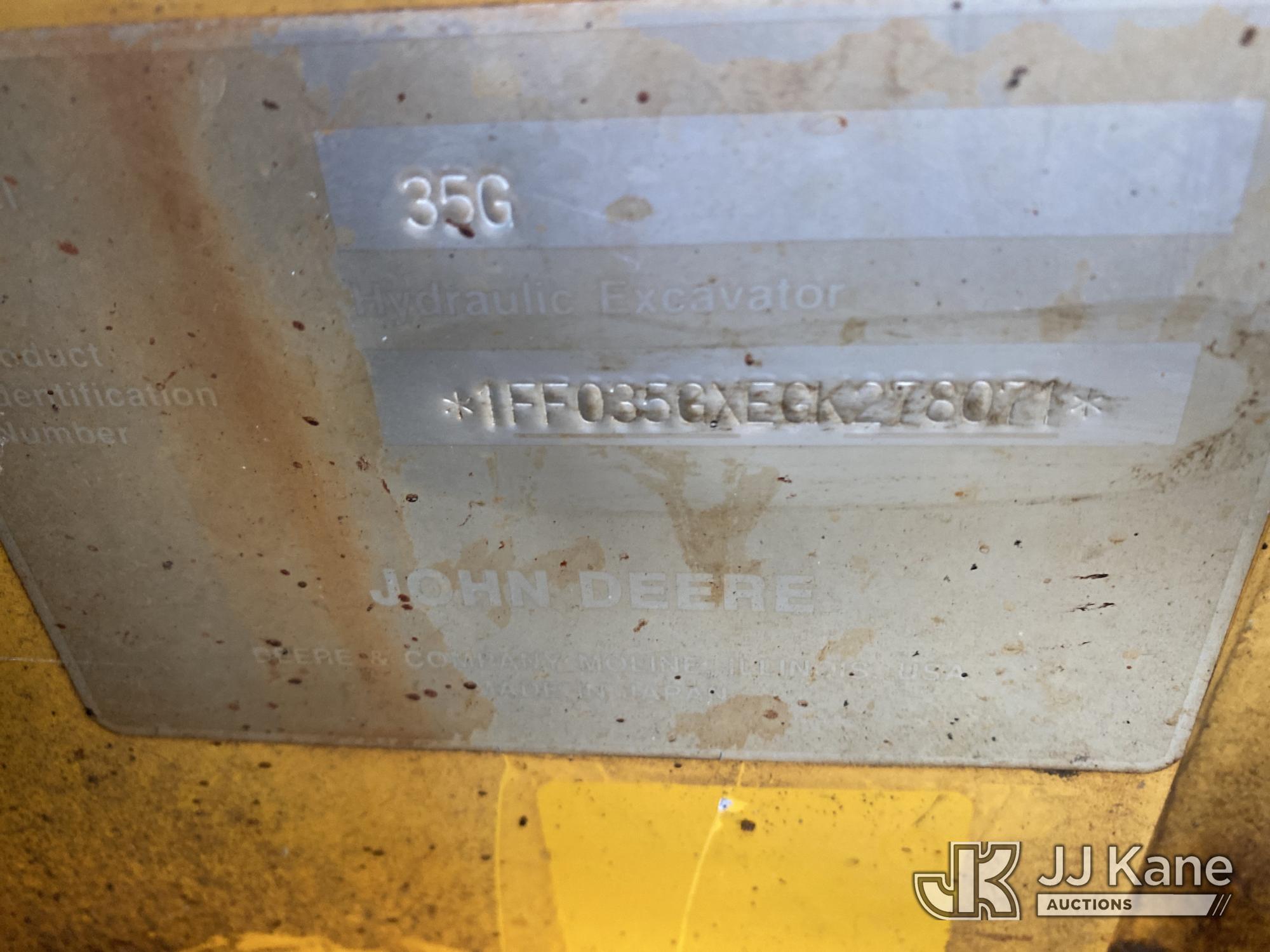 2017 John Deere 35G