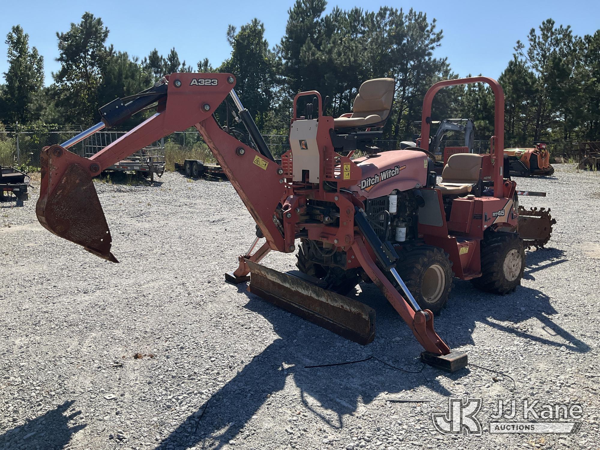 Photo of 2015 Ditch Witch RT45