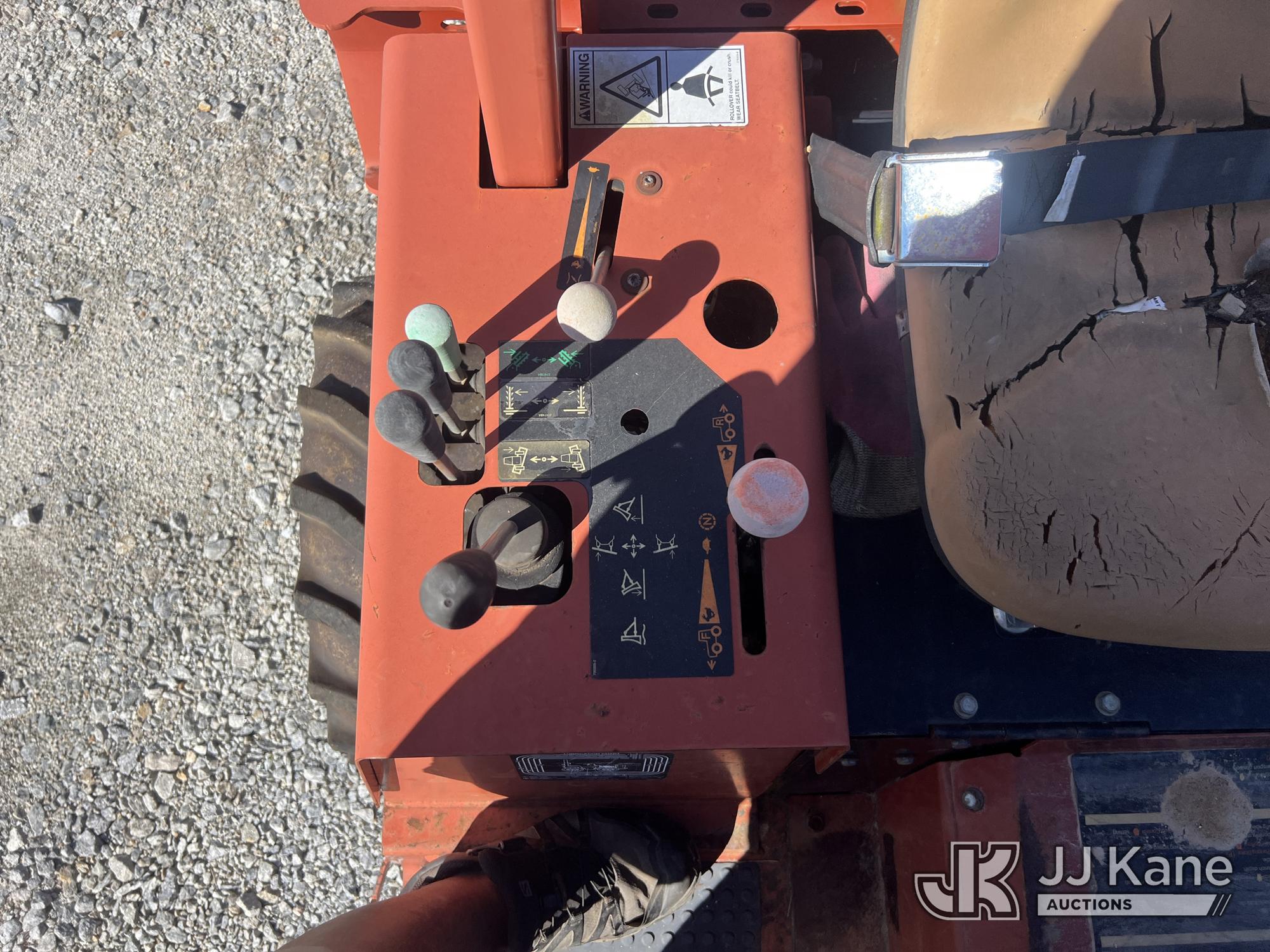 2015 Ditch Witch RT45