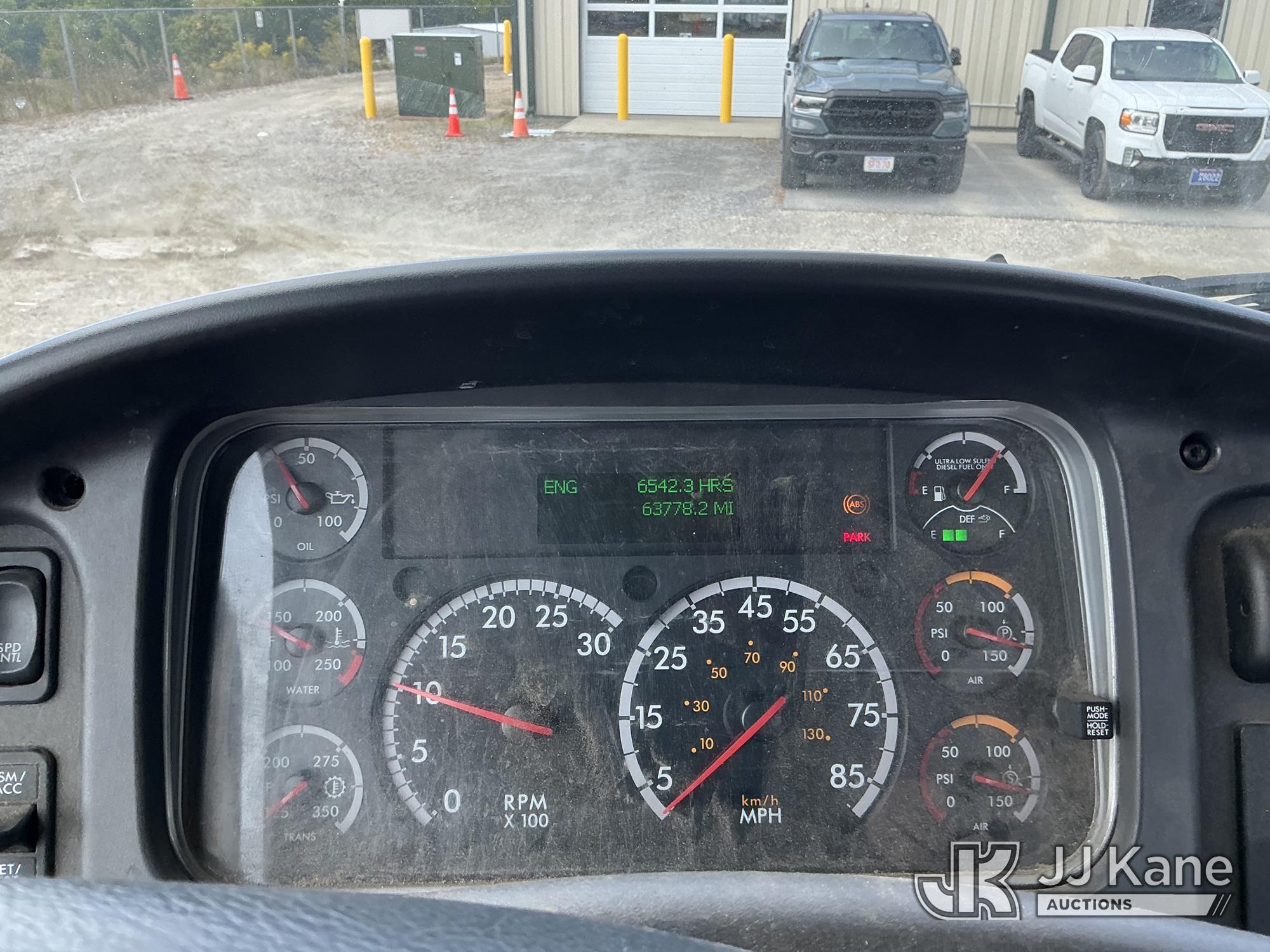 2017 Freightliner M2 106