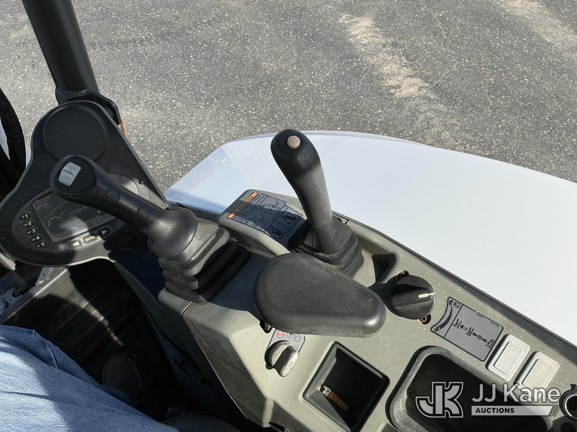 2017 Bobcat E35