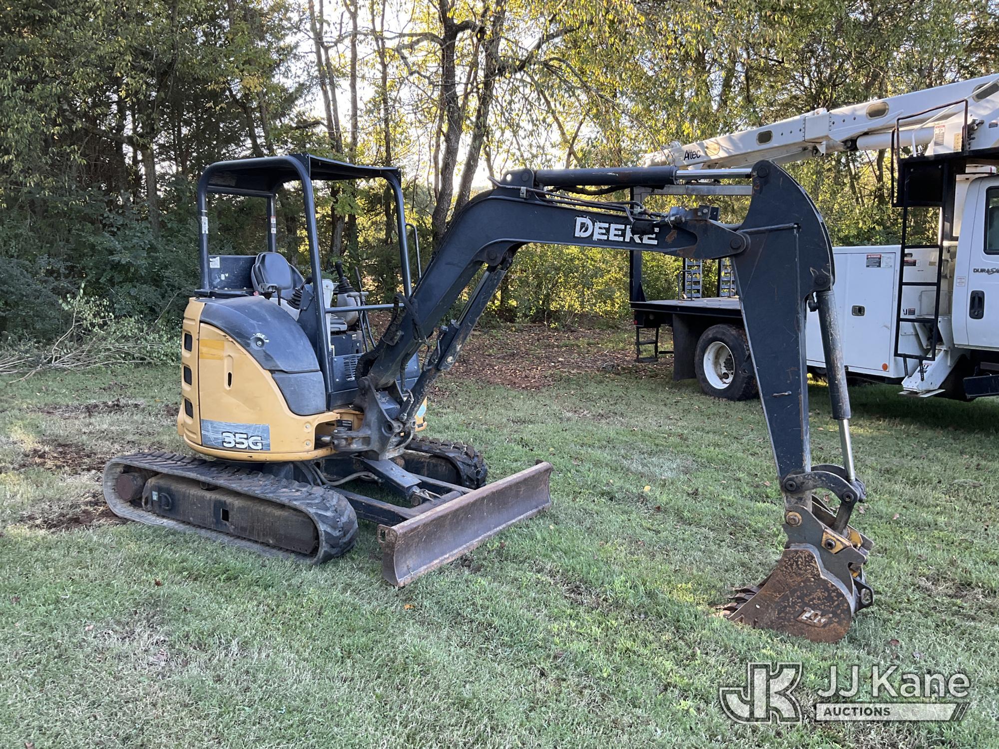 2015 John Deere 35G