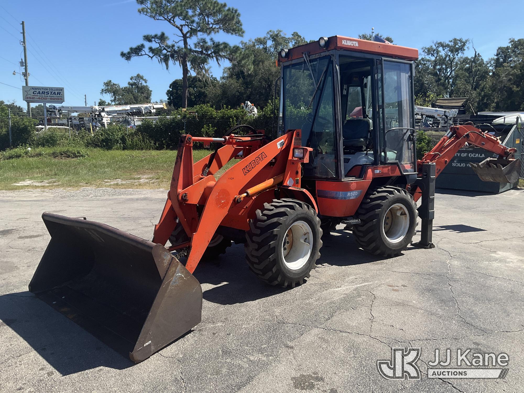 Photo of 2001 Kubota R520