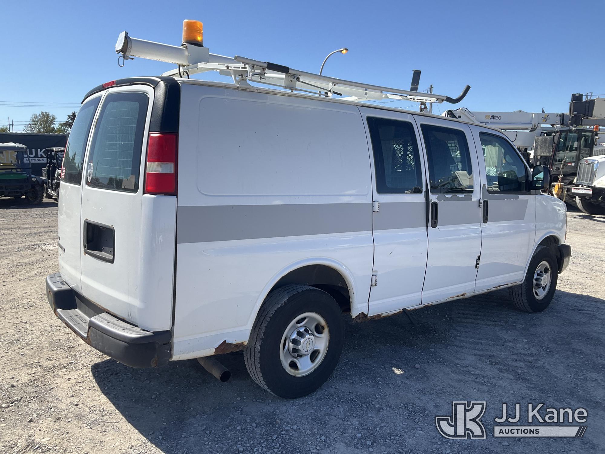 2011 Chevrolet Express G2500