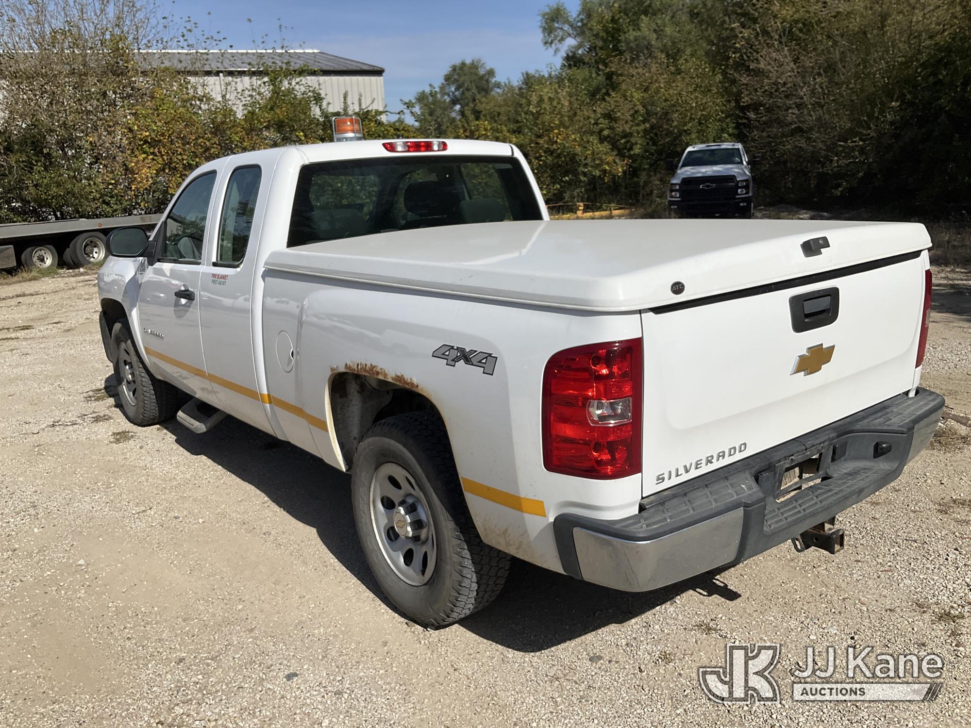 2013 Chevrolet SILVERADO 1500 4X4