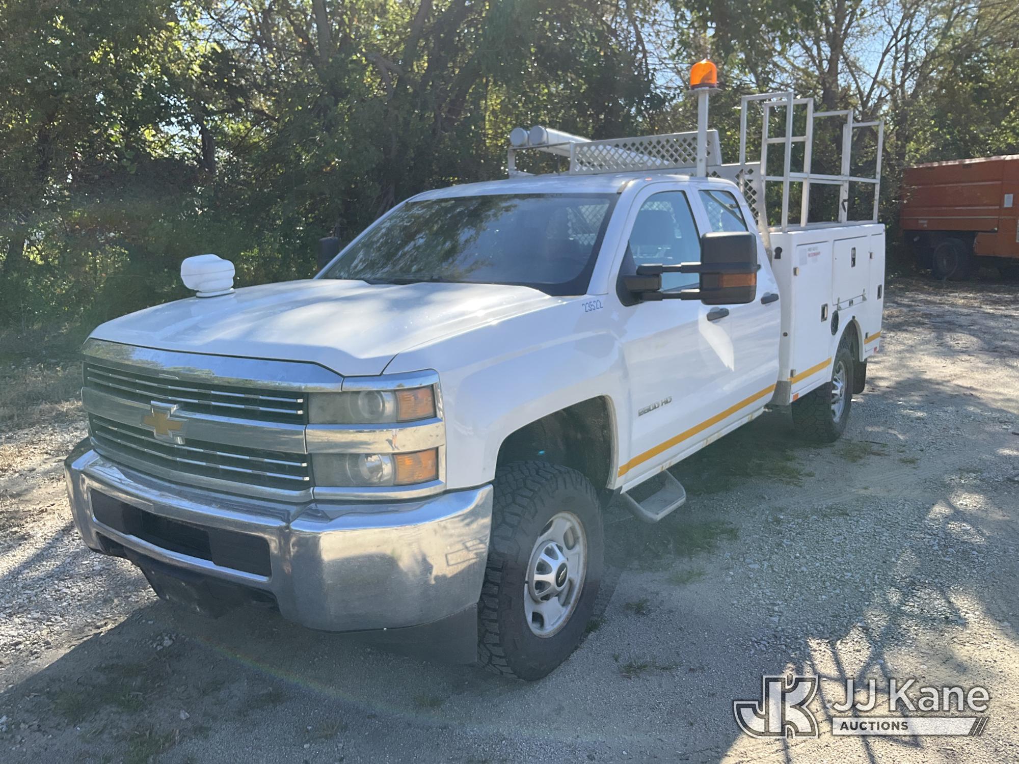Photo of 2015 Chevrolet Silverado 2500HD 4x4