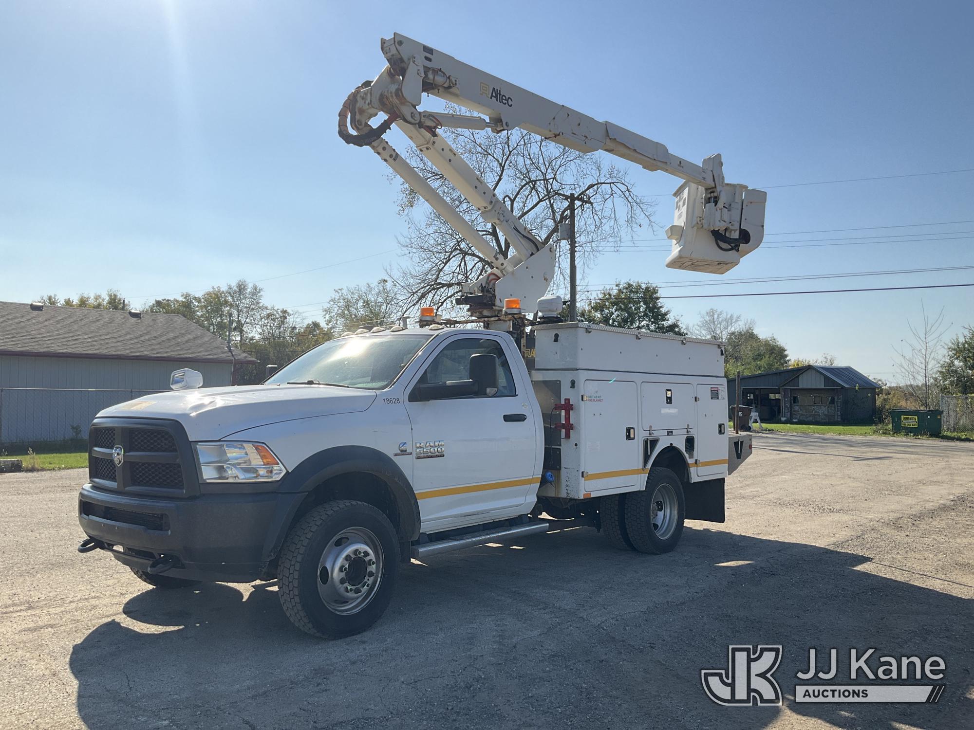 Altec AT37G Articulating & Telescopic Bucket Truck On 2016 RAM 5500 Service Truck (1645538)