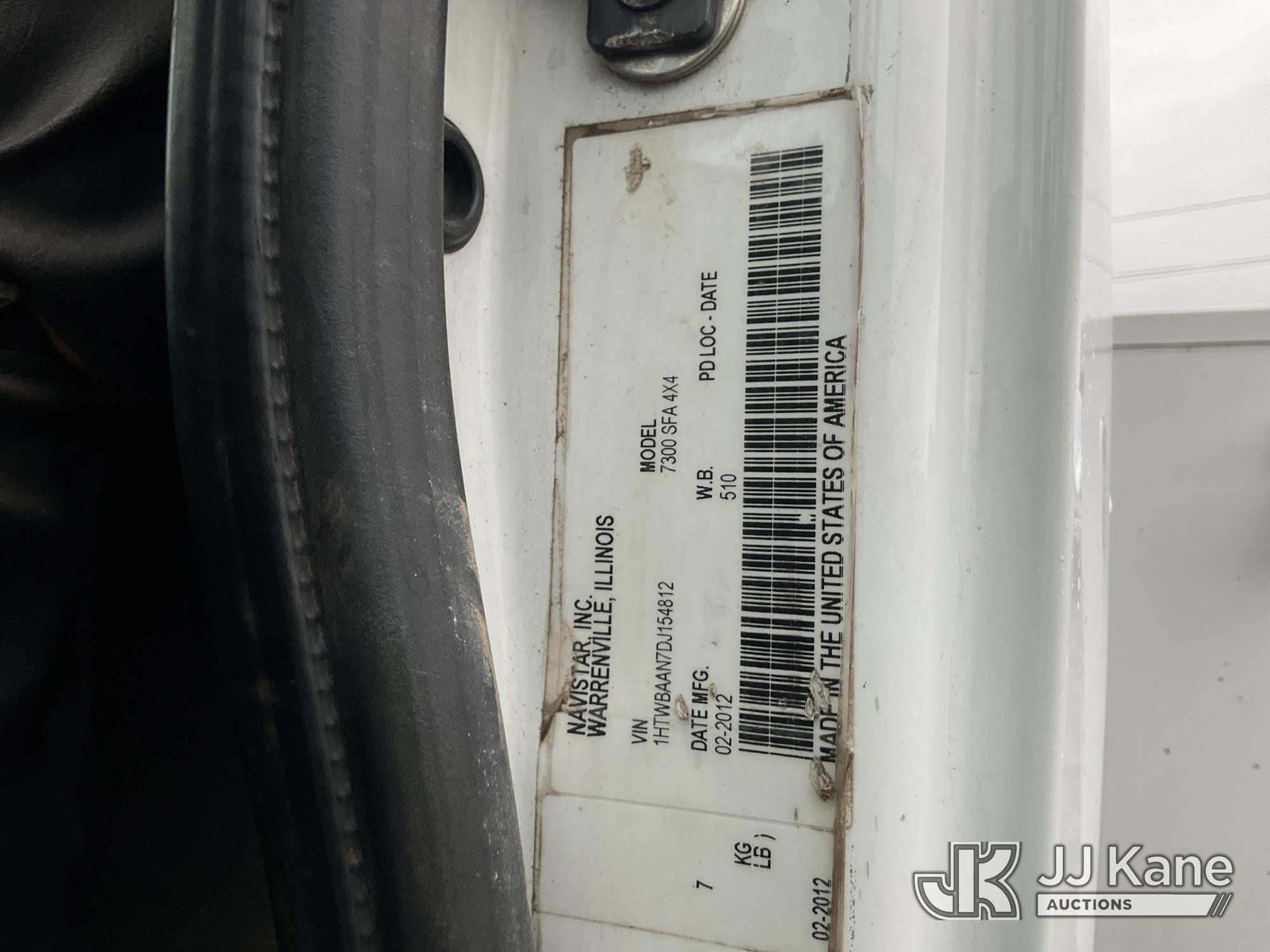 2013 International 7300 4x4