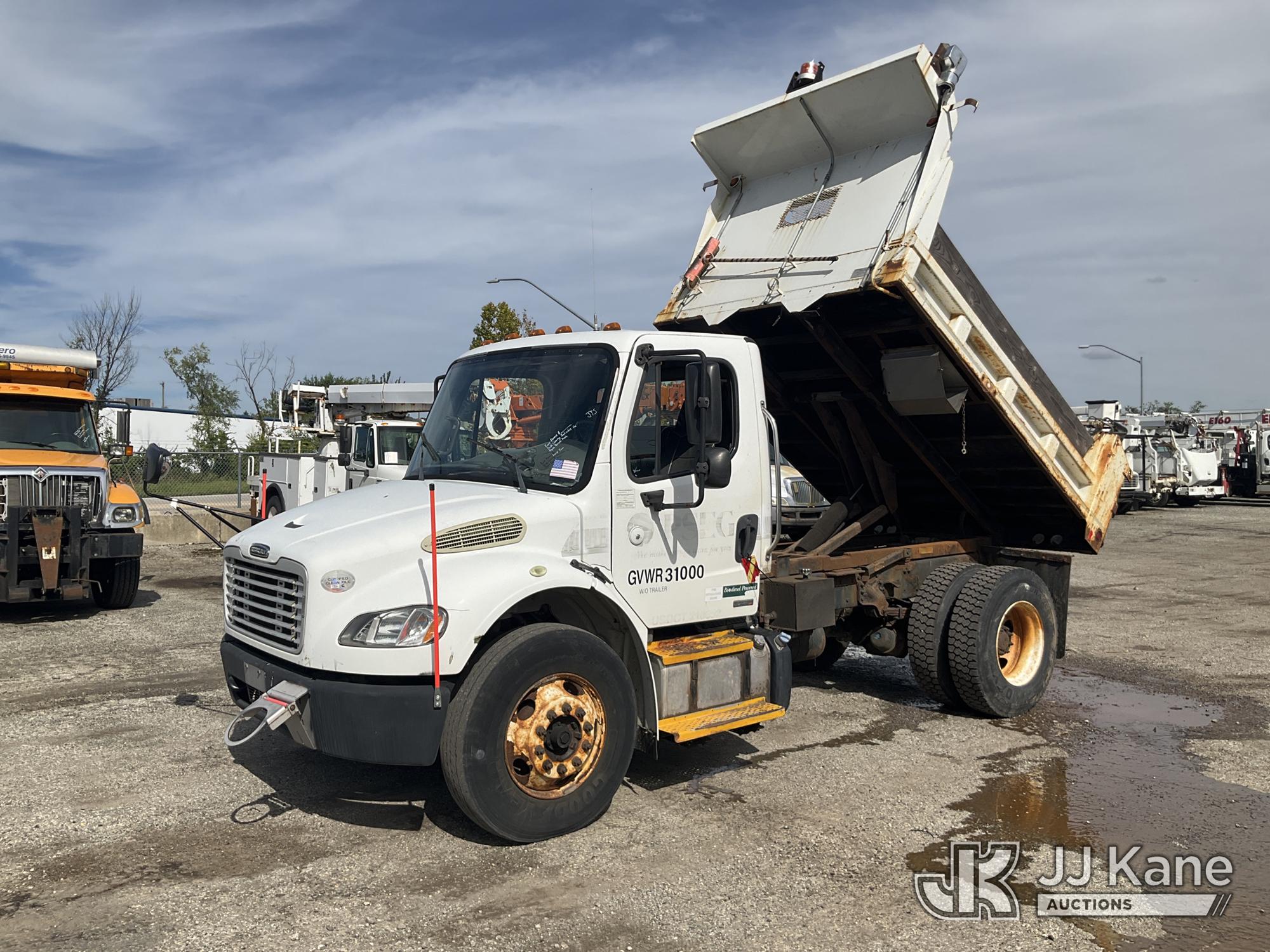 2011 Freightliner M2 106