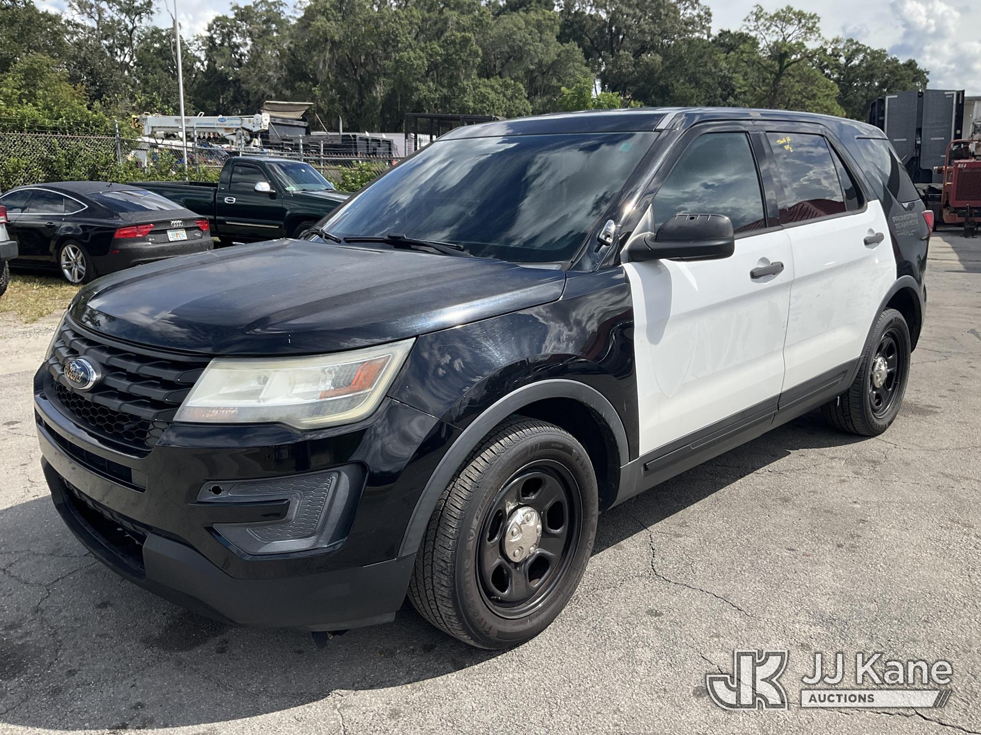 Photo of 2017 Ford Explorer AWD Police Interceptor