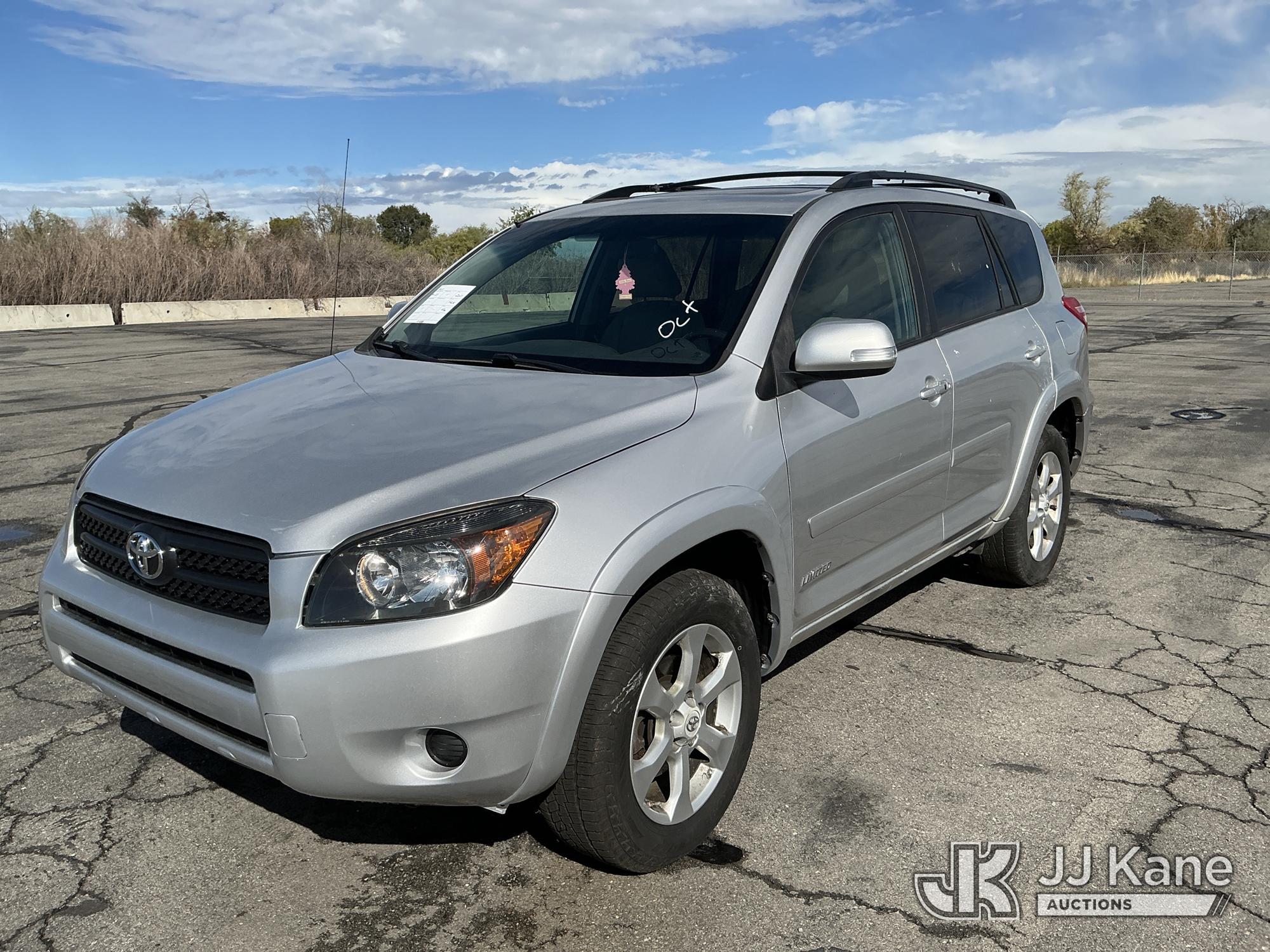 Photo of 2011 Toyota RAV4