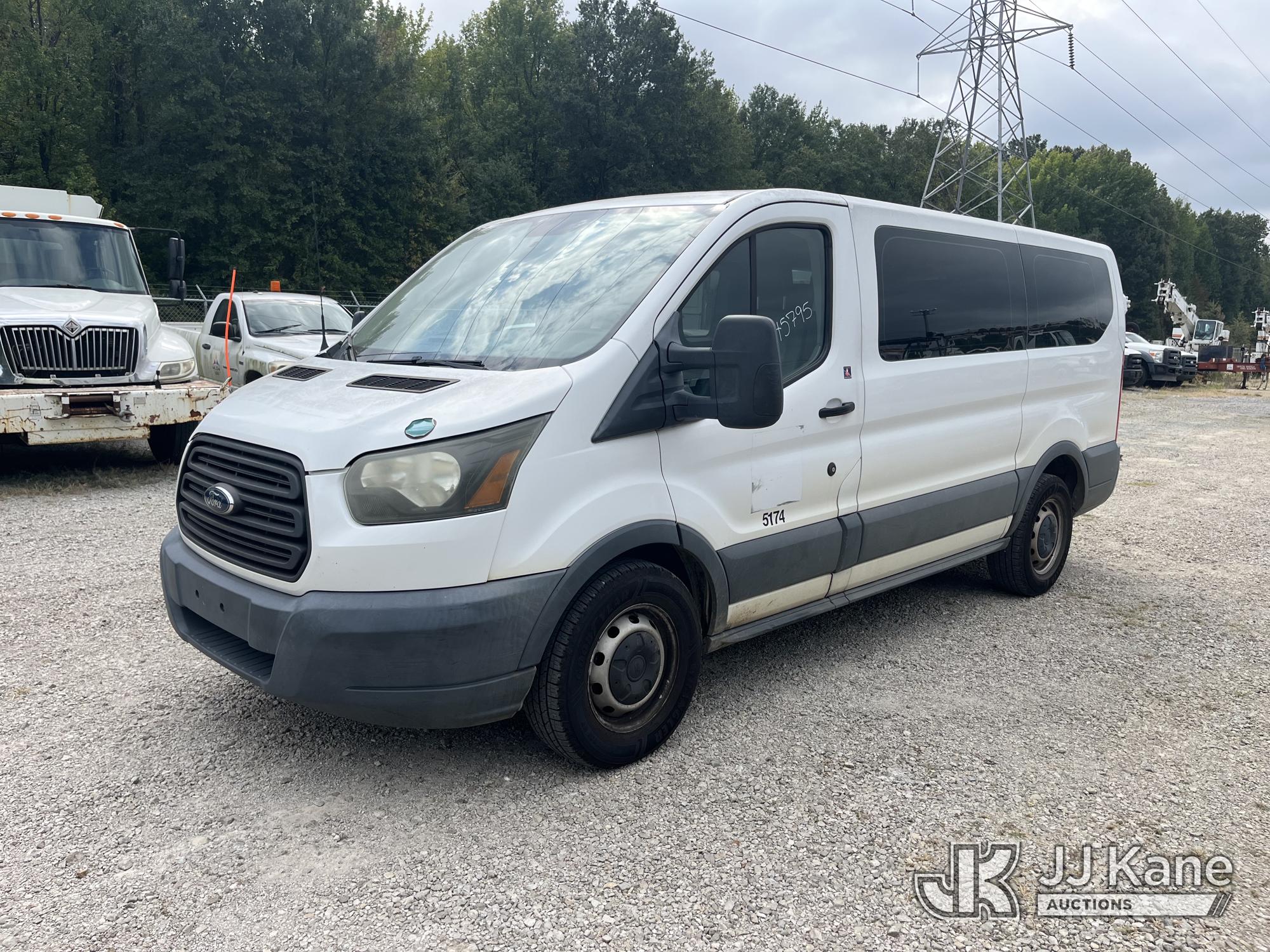 2015 Ford TRANSIT 150