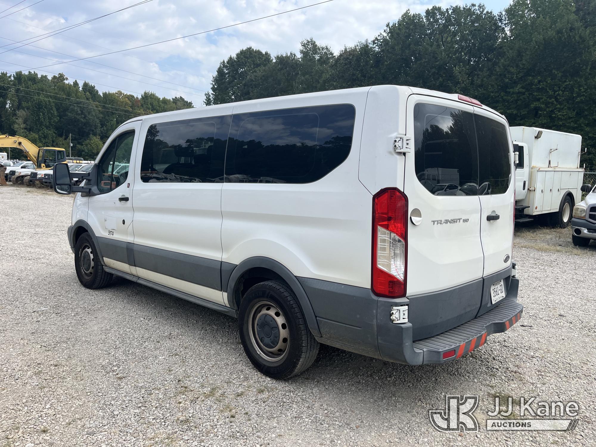 2015 Ford TRANSIT 150