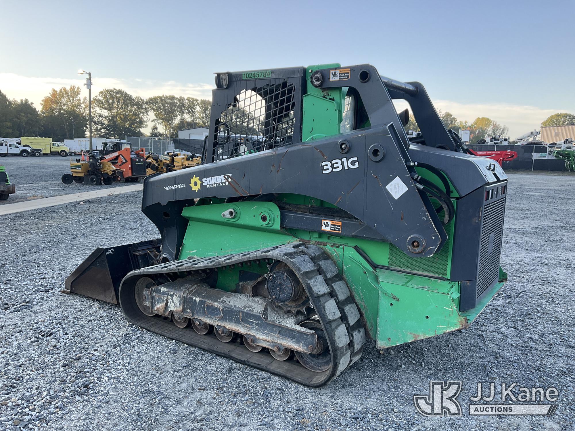 2019 John Deere 331G