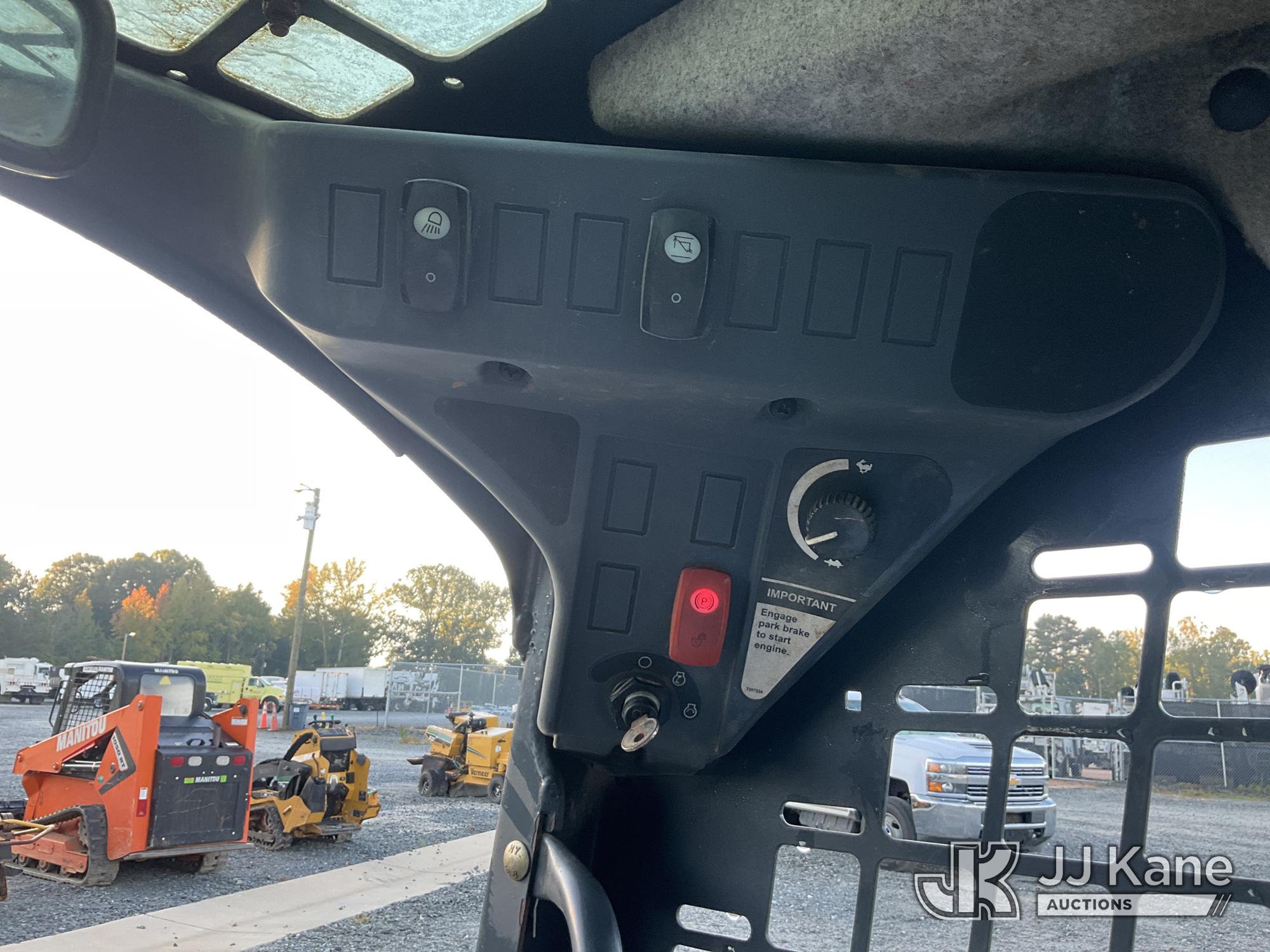 2020 John Deere 317G