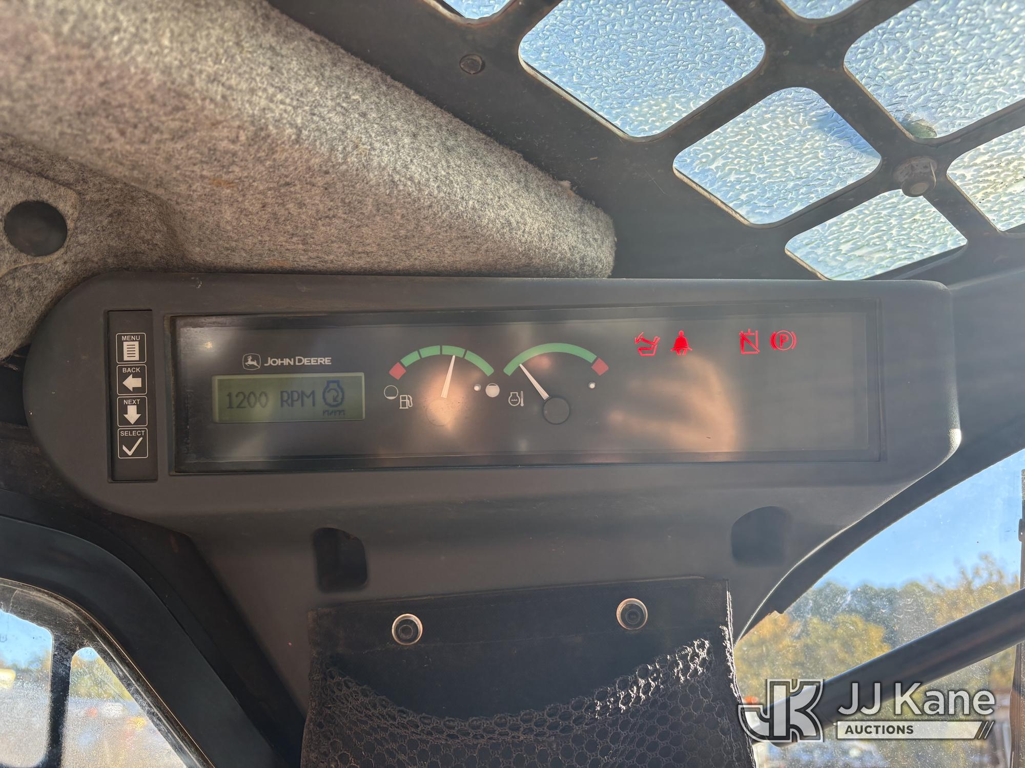 2019 John Deere 325G
