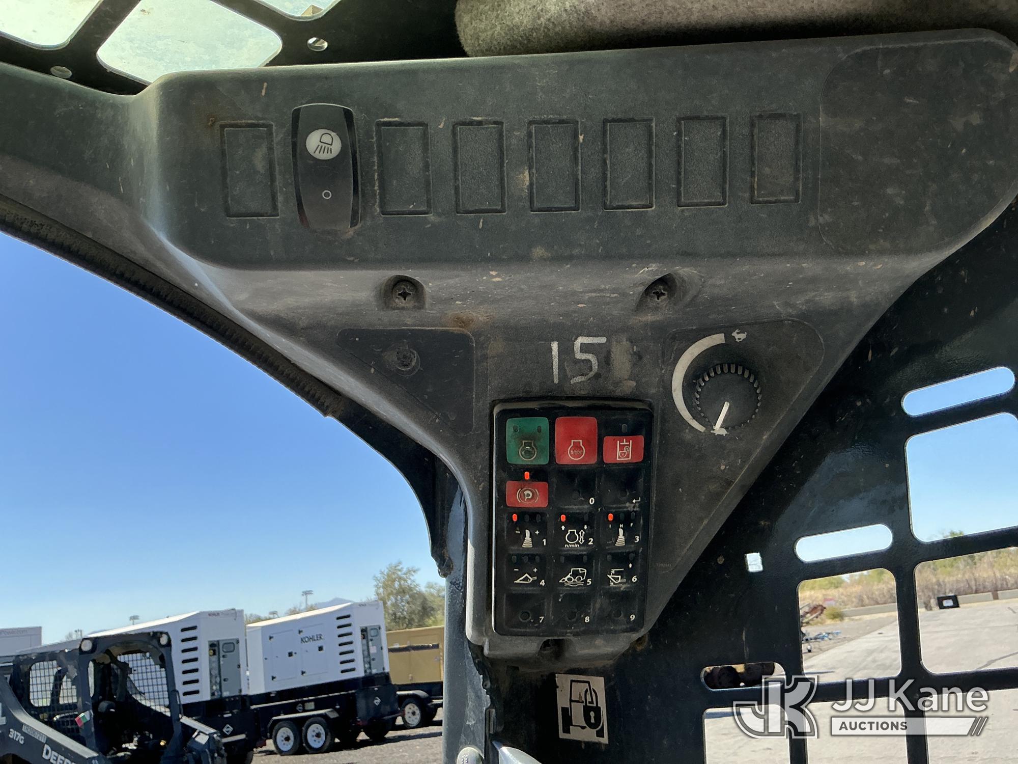 2022 John Deere 317G
