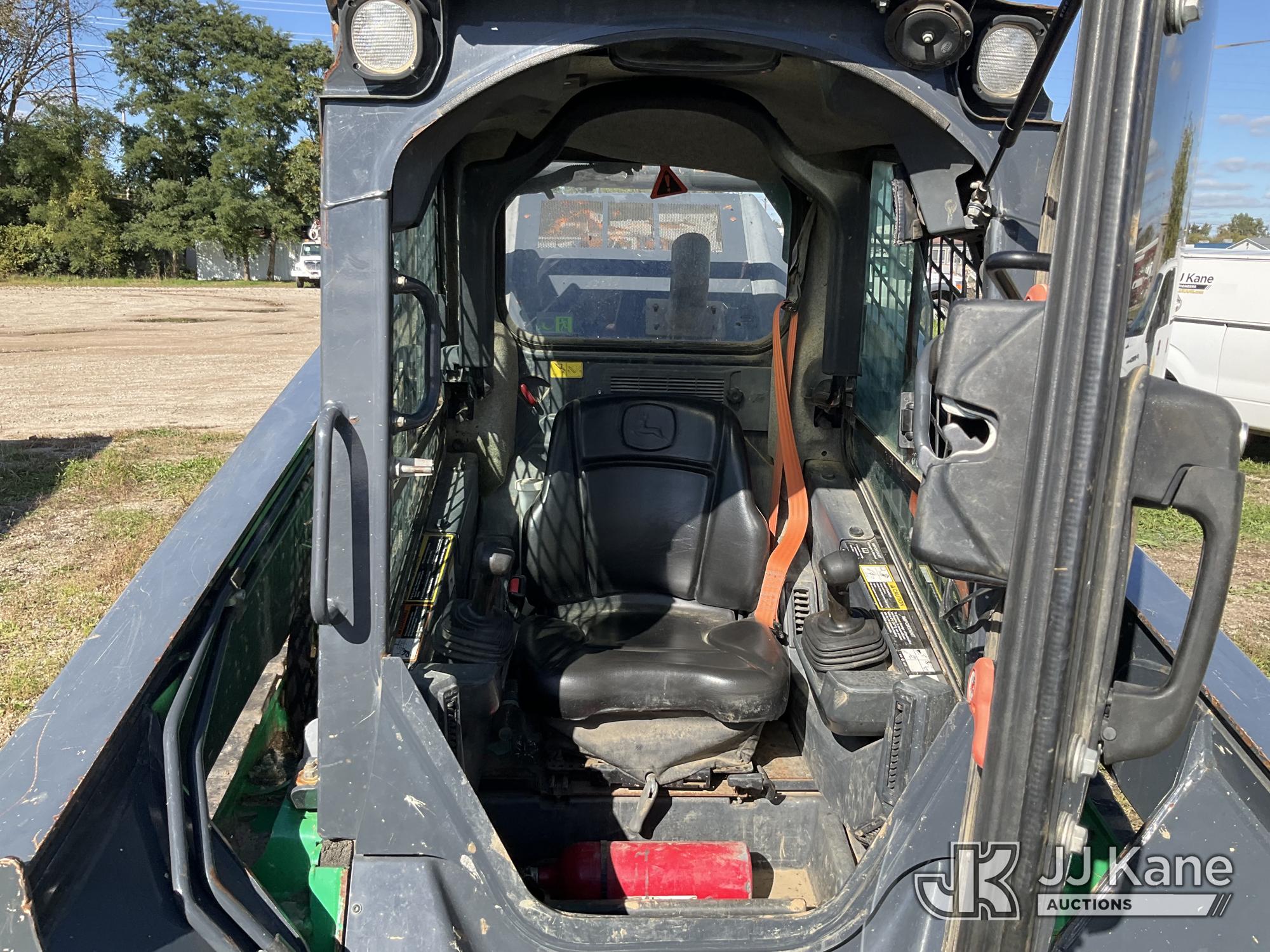 2019 John Deere 331G