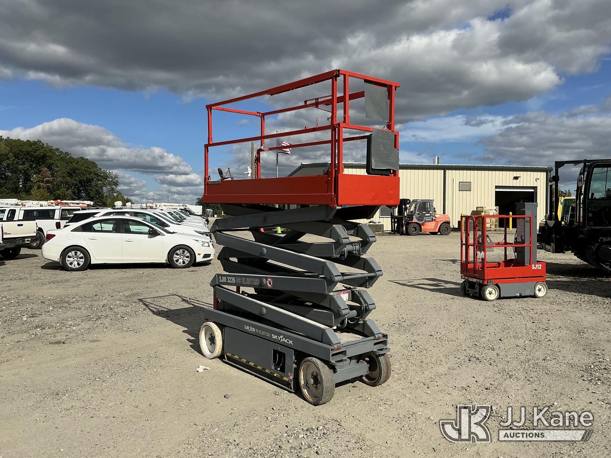 2013 Skyjack SJ-3226