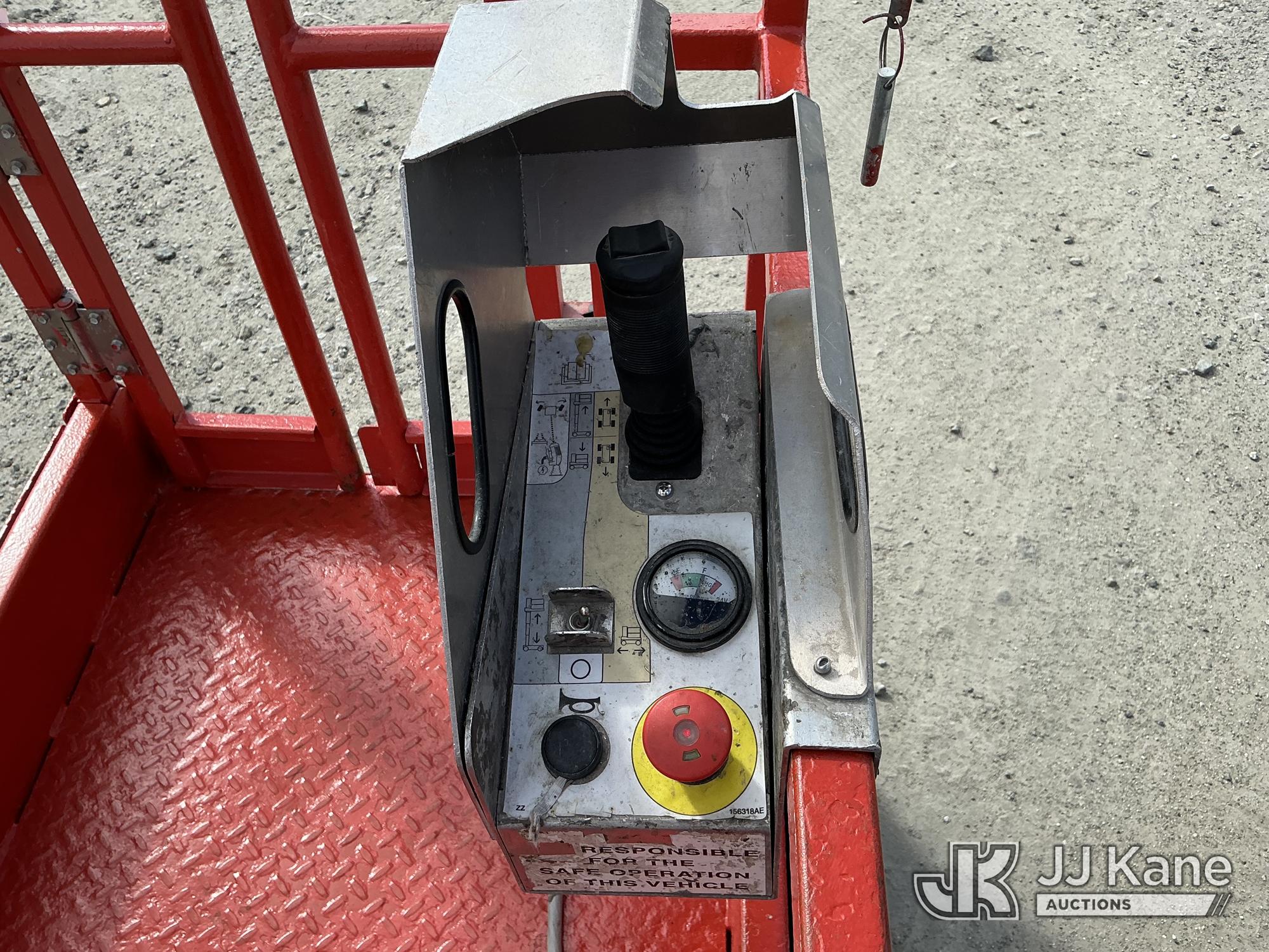2014 Skyjack SJ12