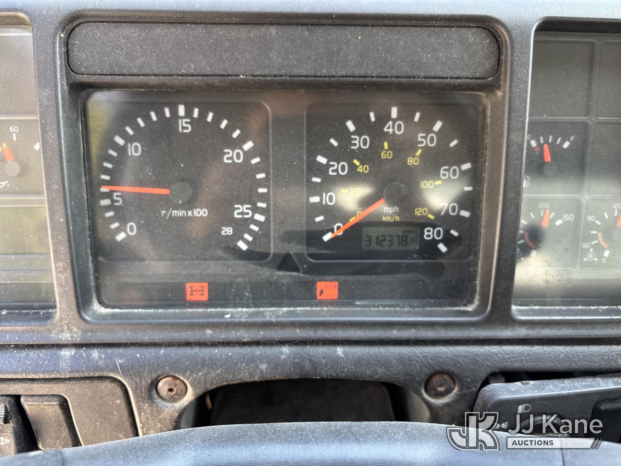 2002 Volvo VHD