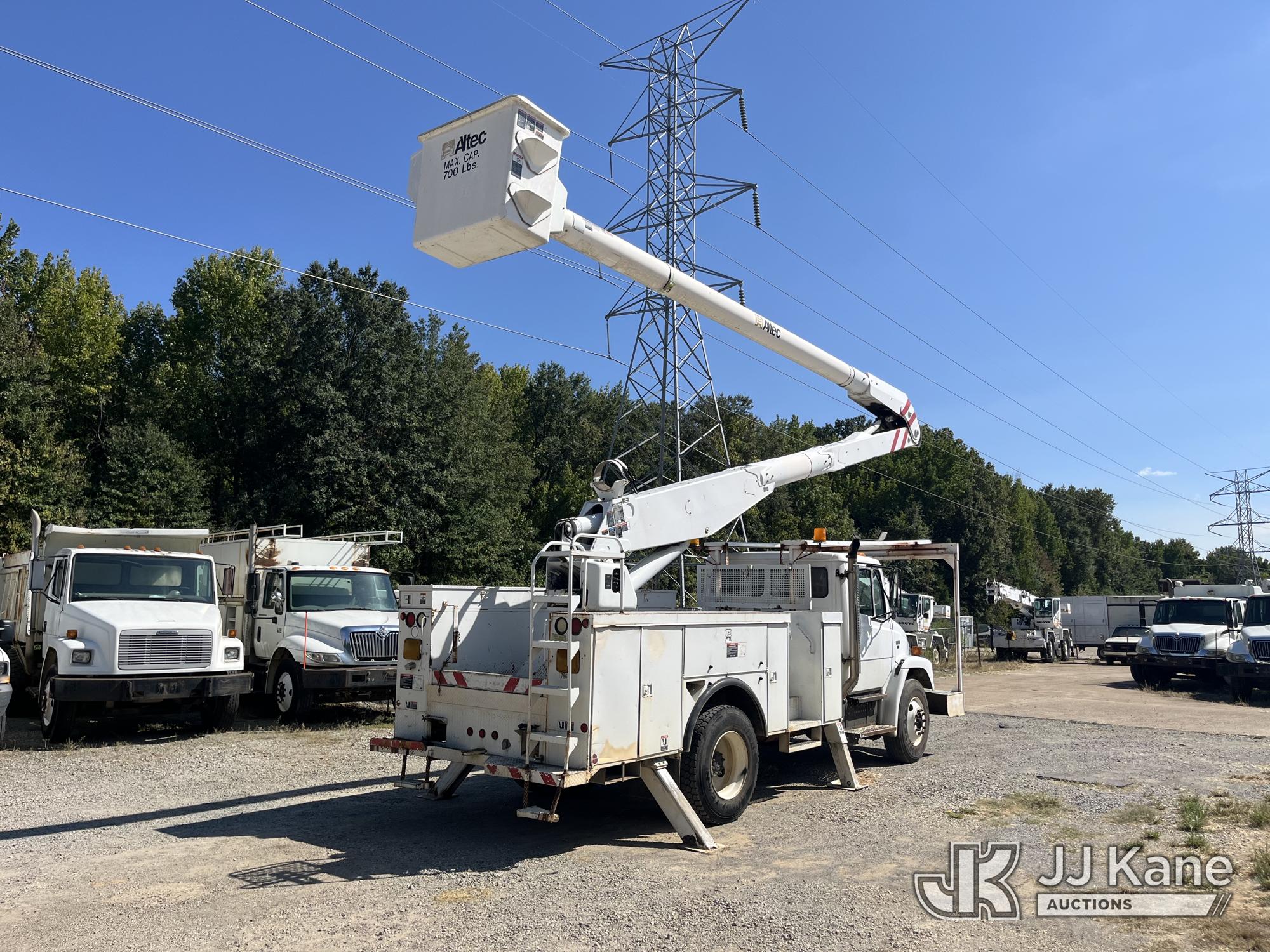2003 Freightliner FL70