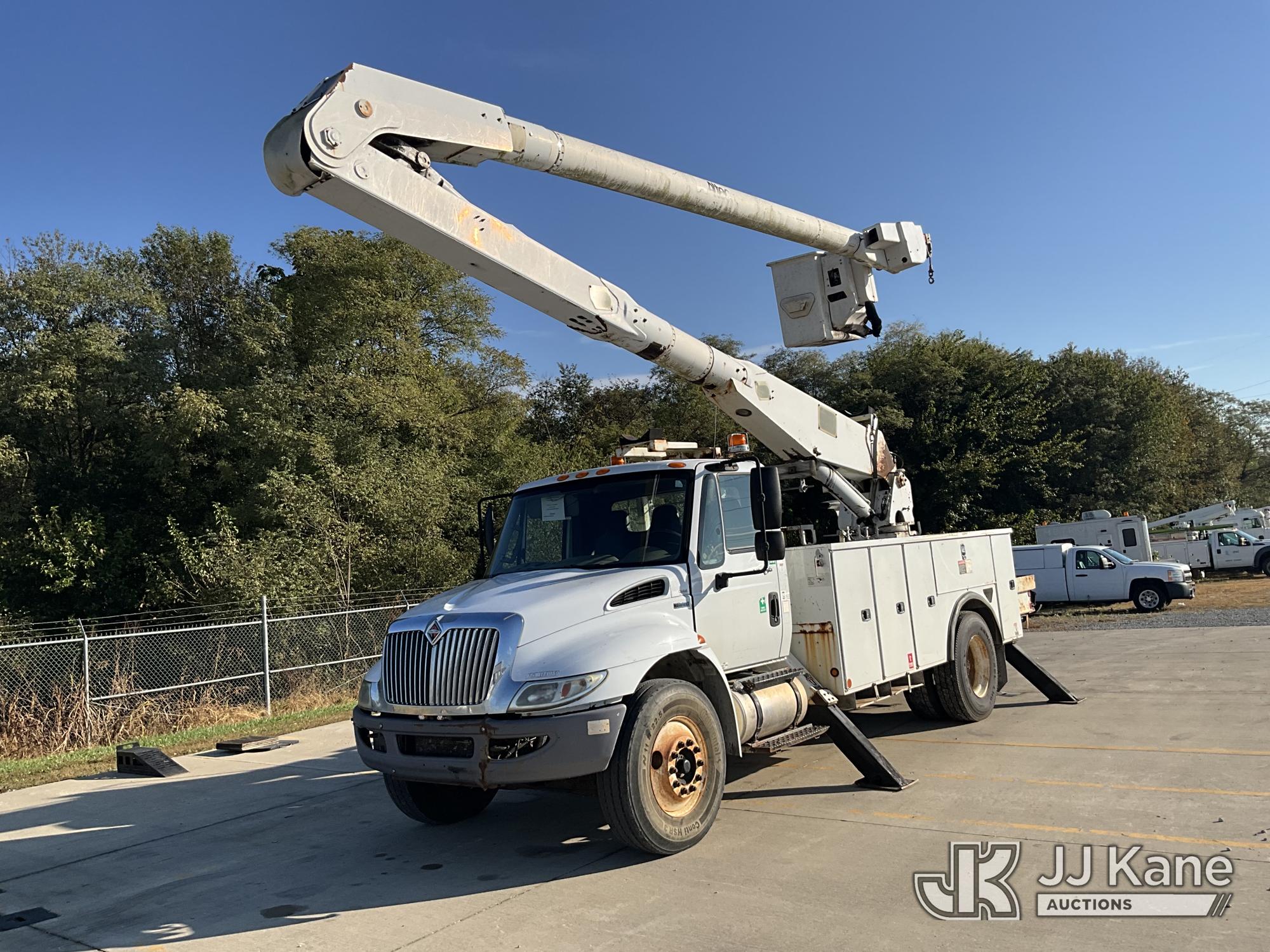 Photo of 2012 International DuraStar 4300