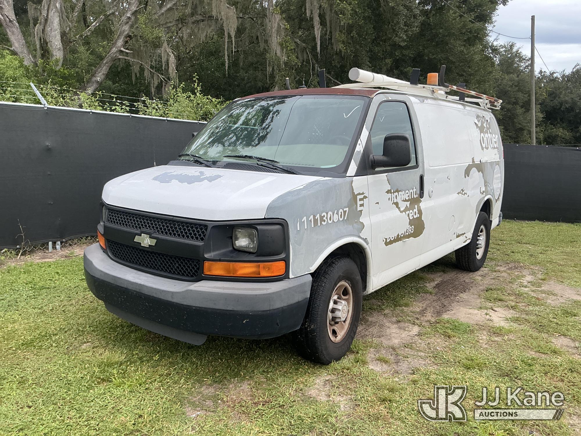 Photo of 2011 Chevrolet Express G2500