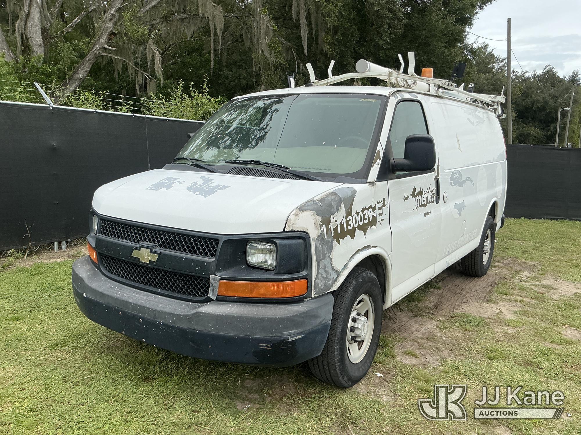 Photo of 2011 Chevrolet Express G2500