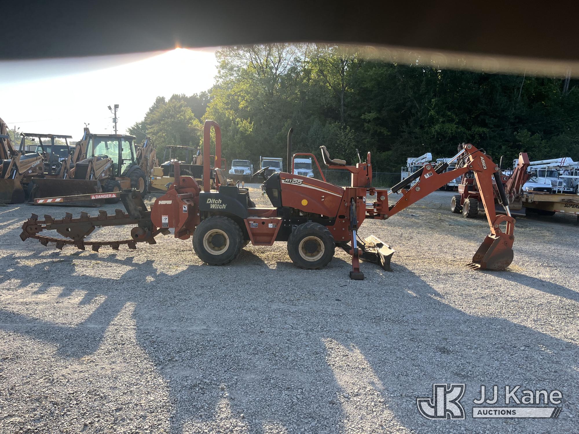 2005 Ditch Witch RT55H