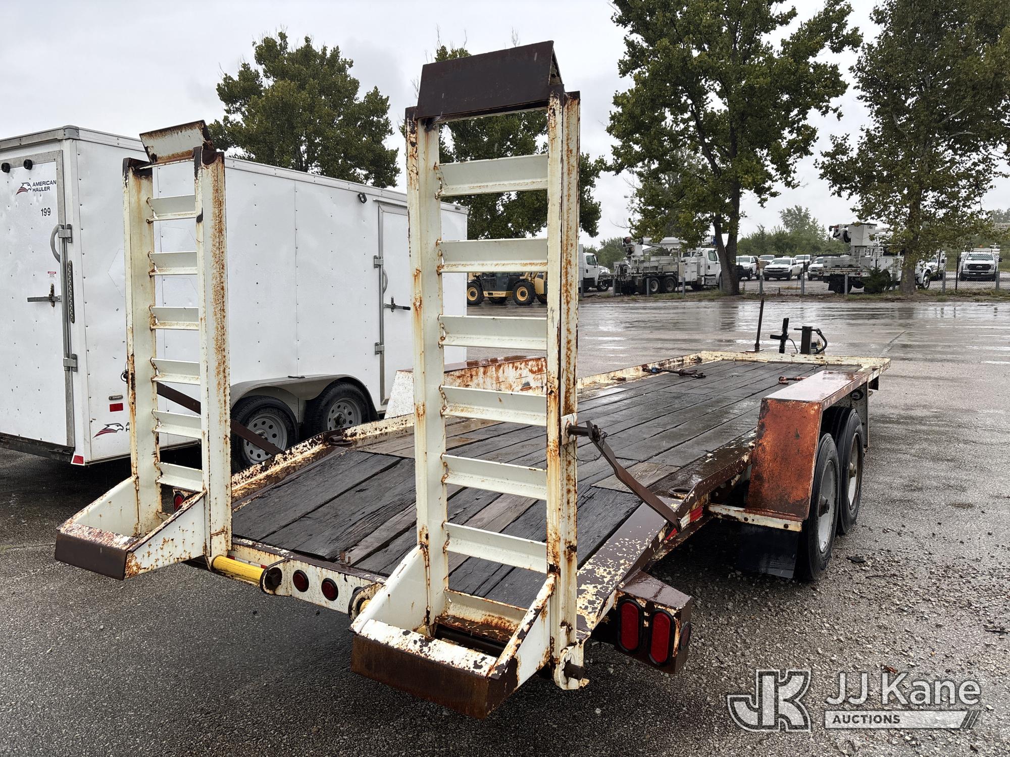 2005 Towmaster T-18DDB