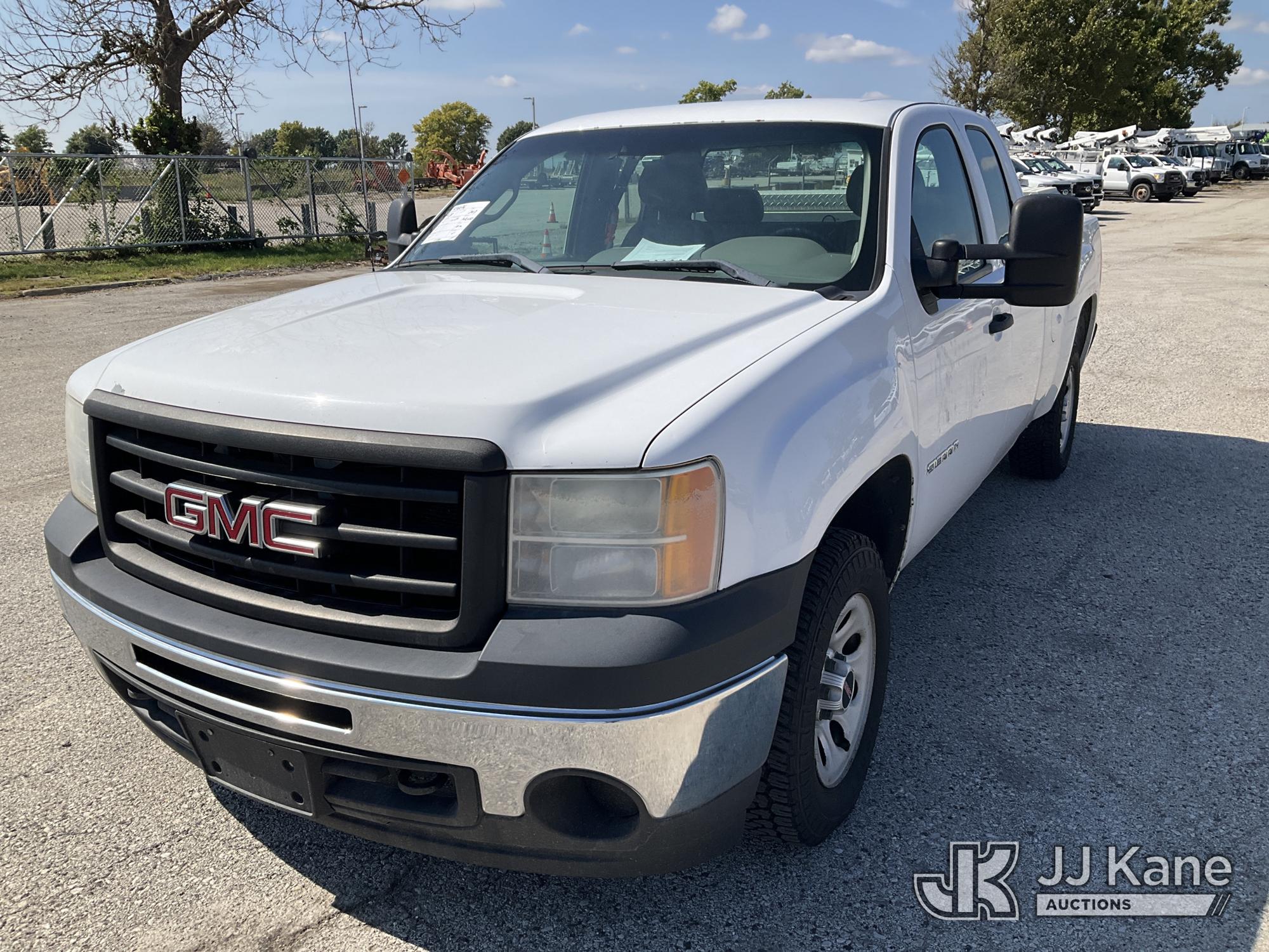 Photo of 2013 GMC Sierra 1500