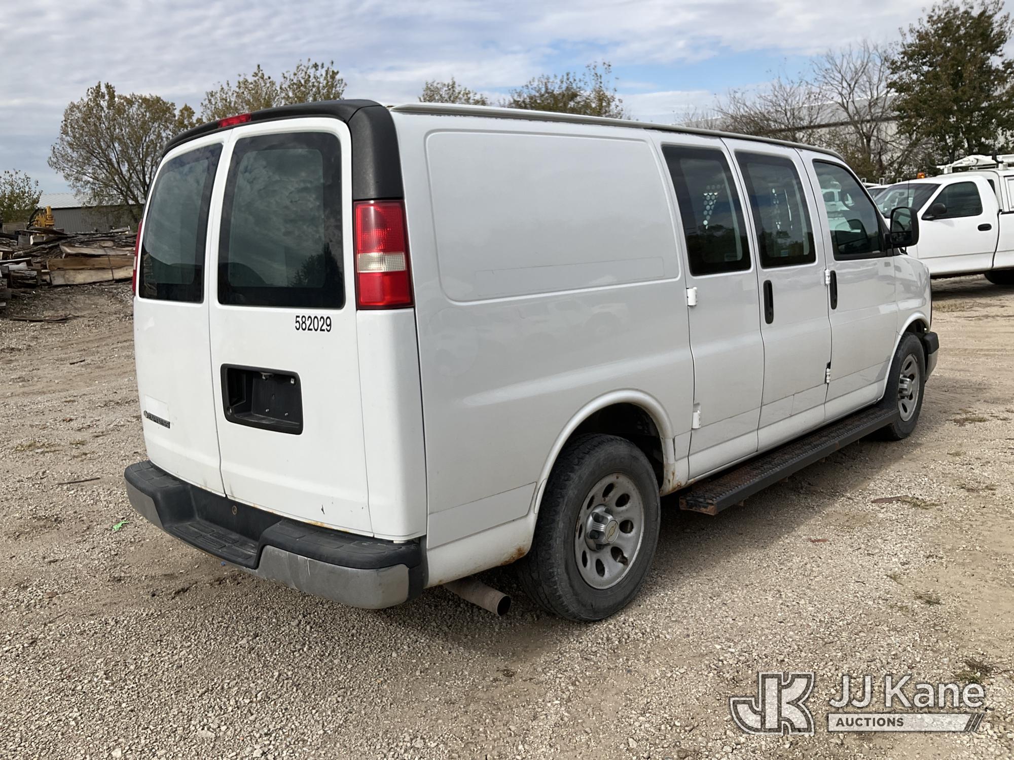 2013 Chevrolet Express G1500 AWD