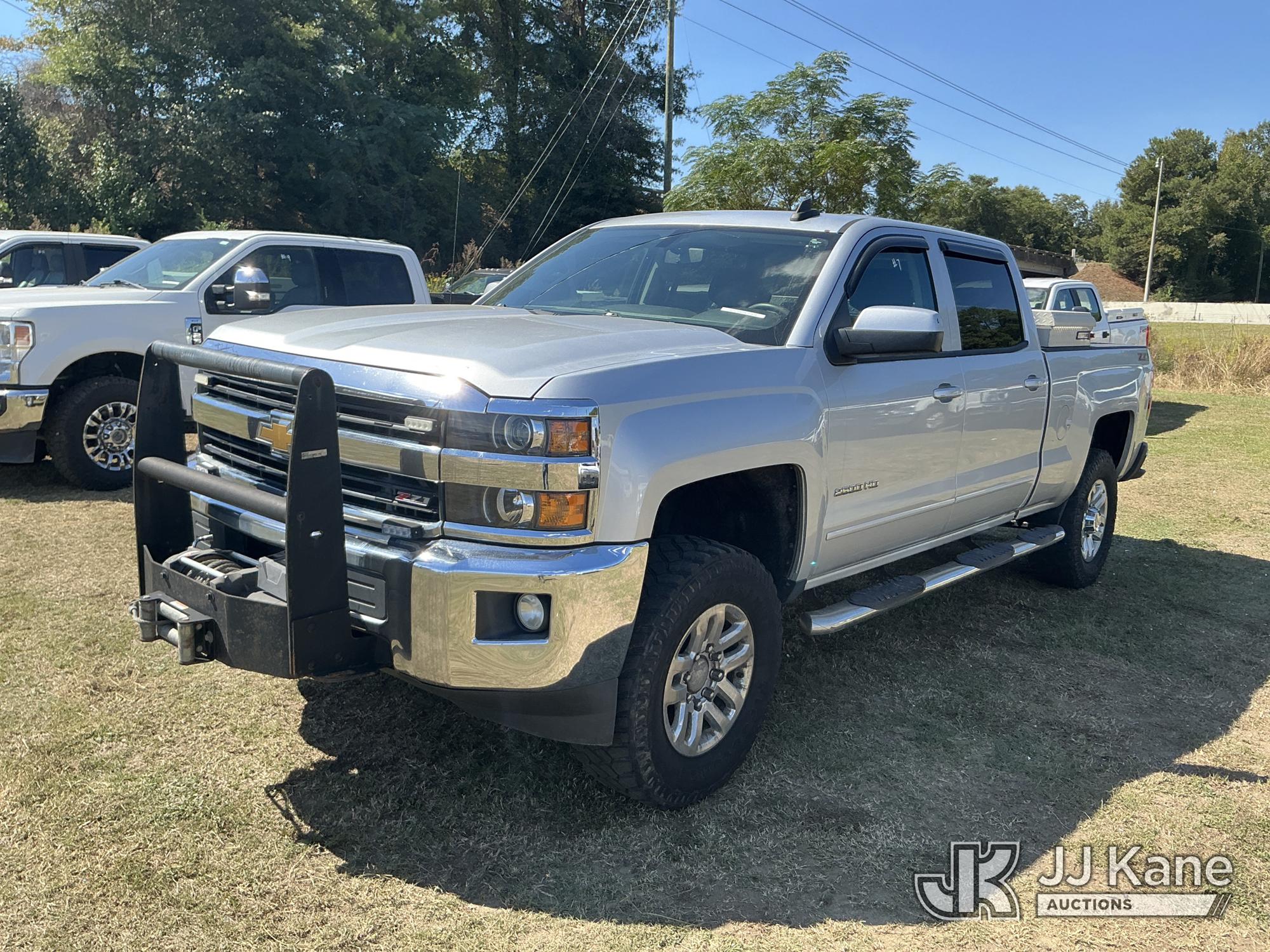 Photo of 2015 Chevrolet Silverado 2500HD 4x4