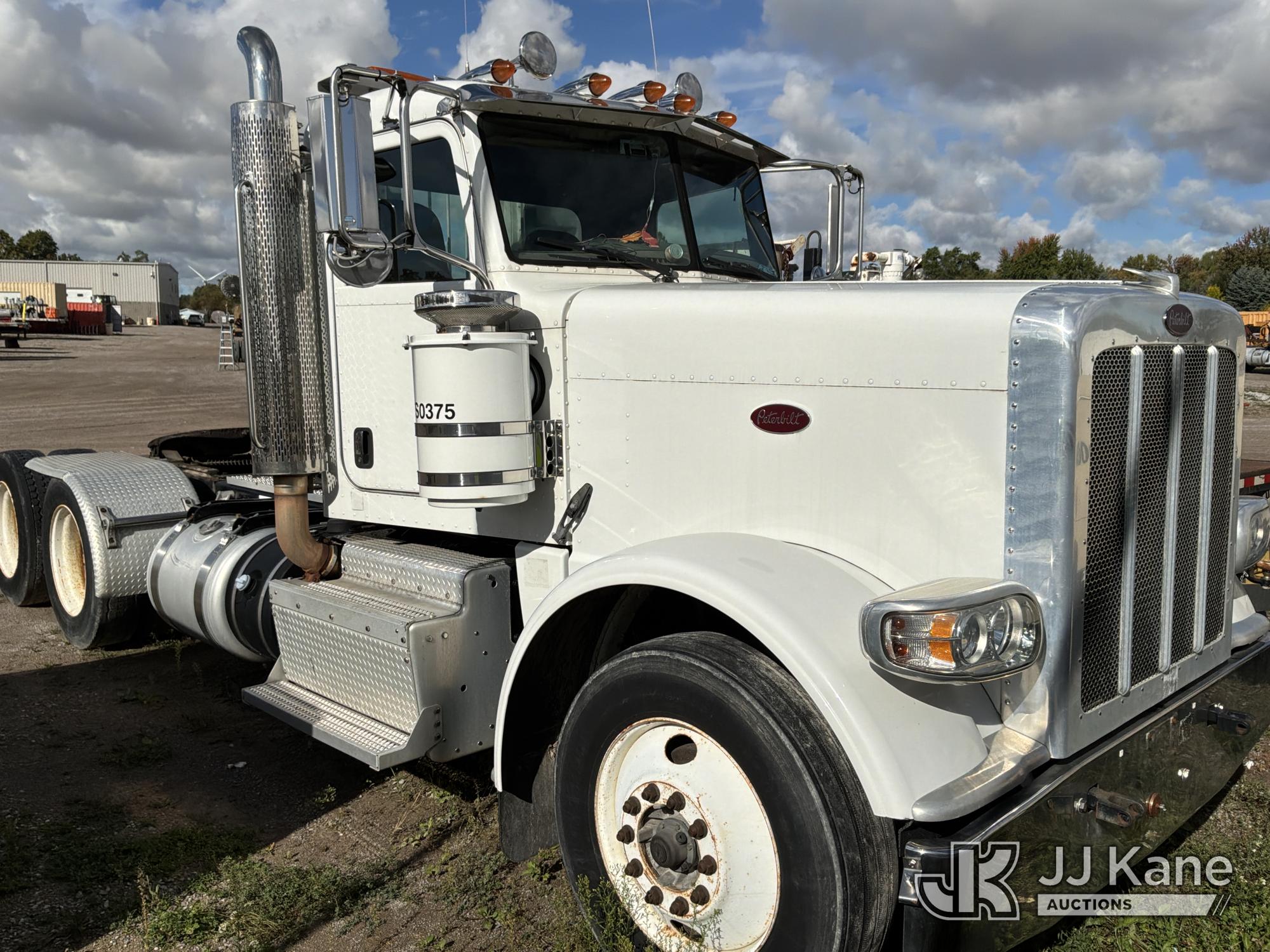 2013 Peterbilt 388