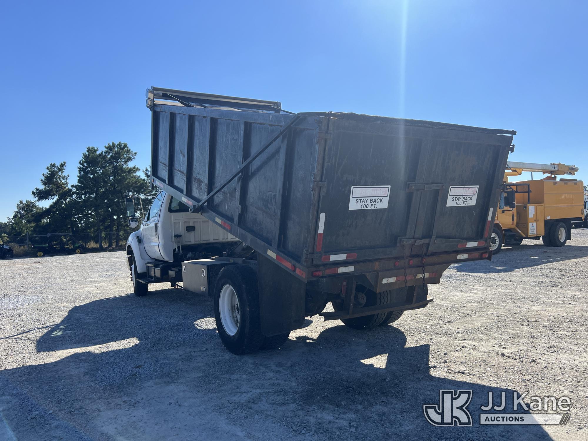 2011 Ford F750