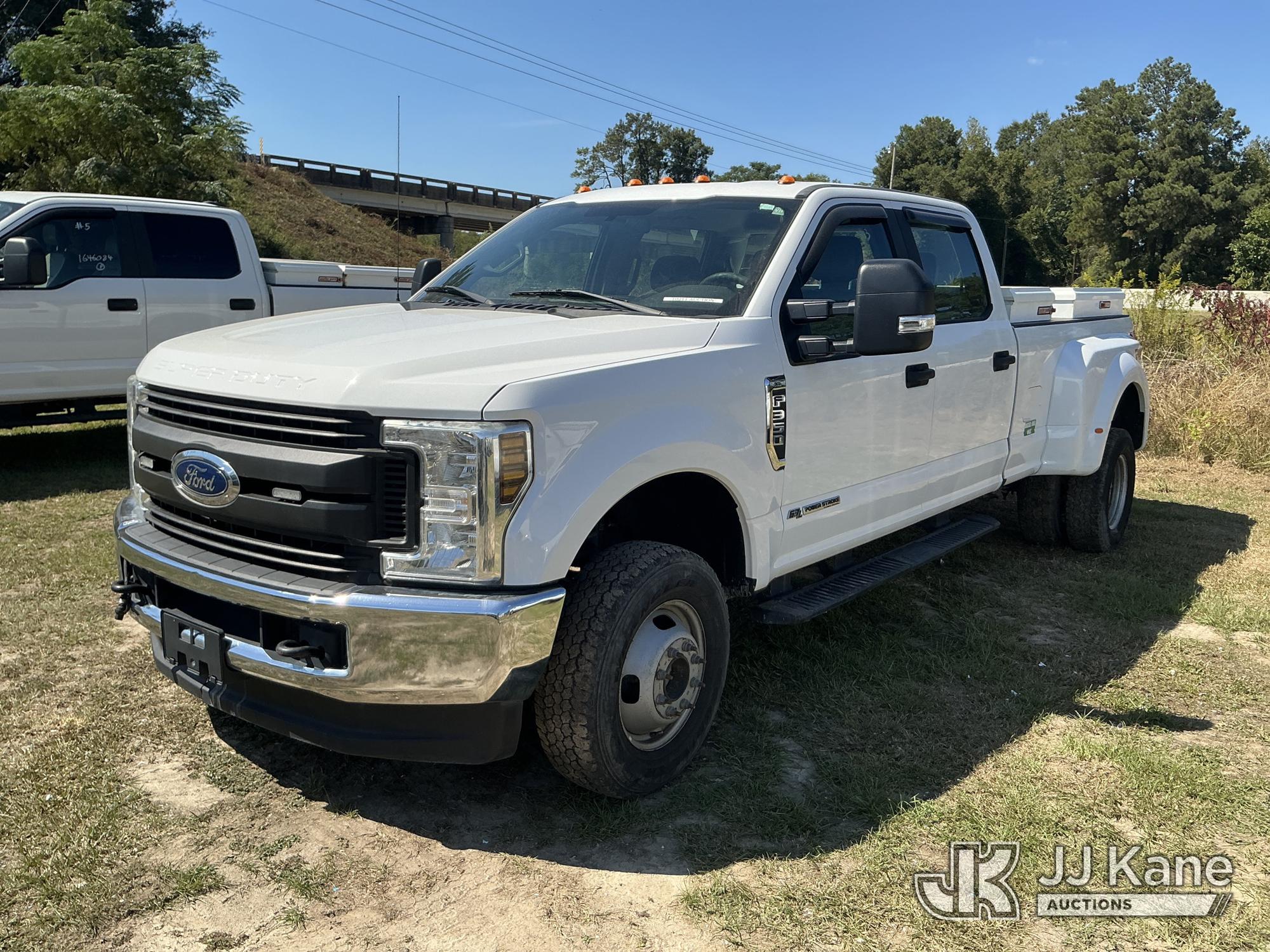 Photo of 2019 Ford F350 4x4