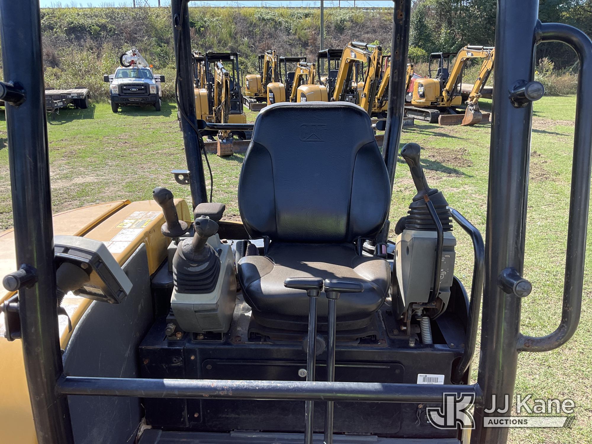 2017 Caterpillar 304E