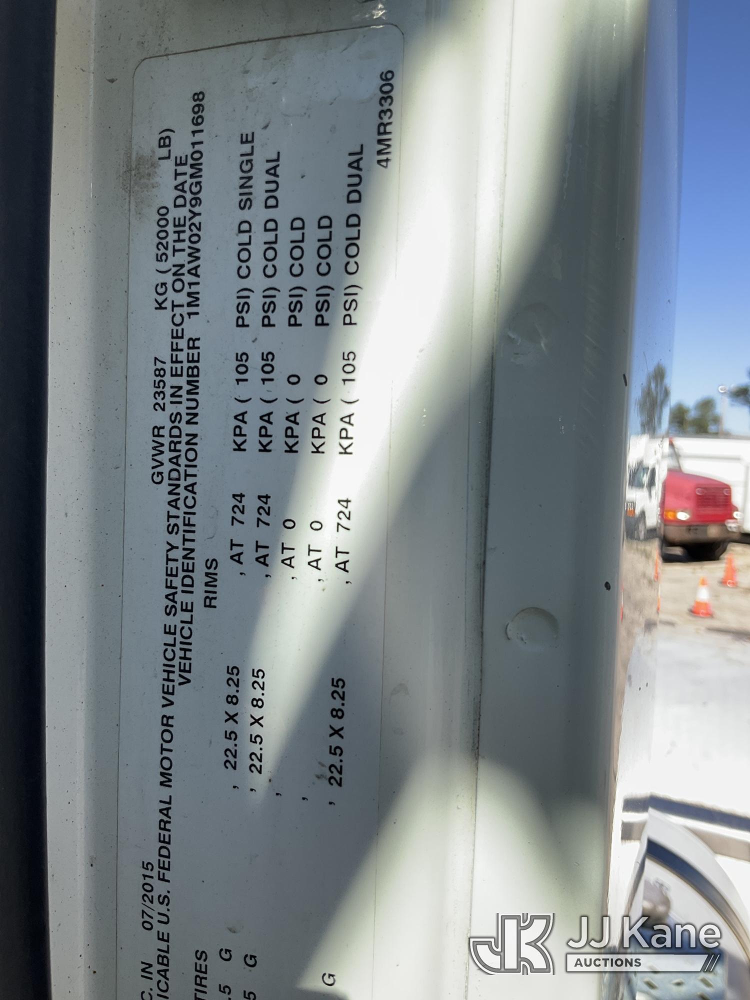 2016 Mack CXU613