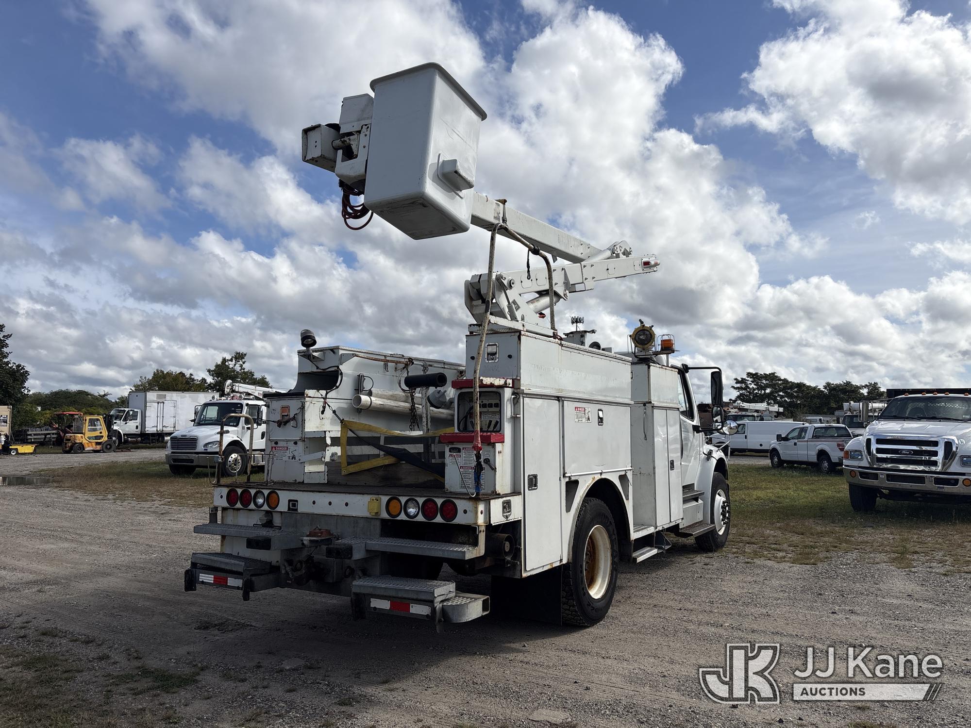 2013 Freightliner M2 106
