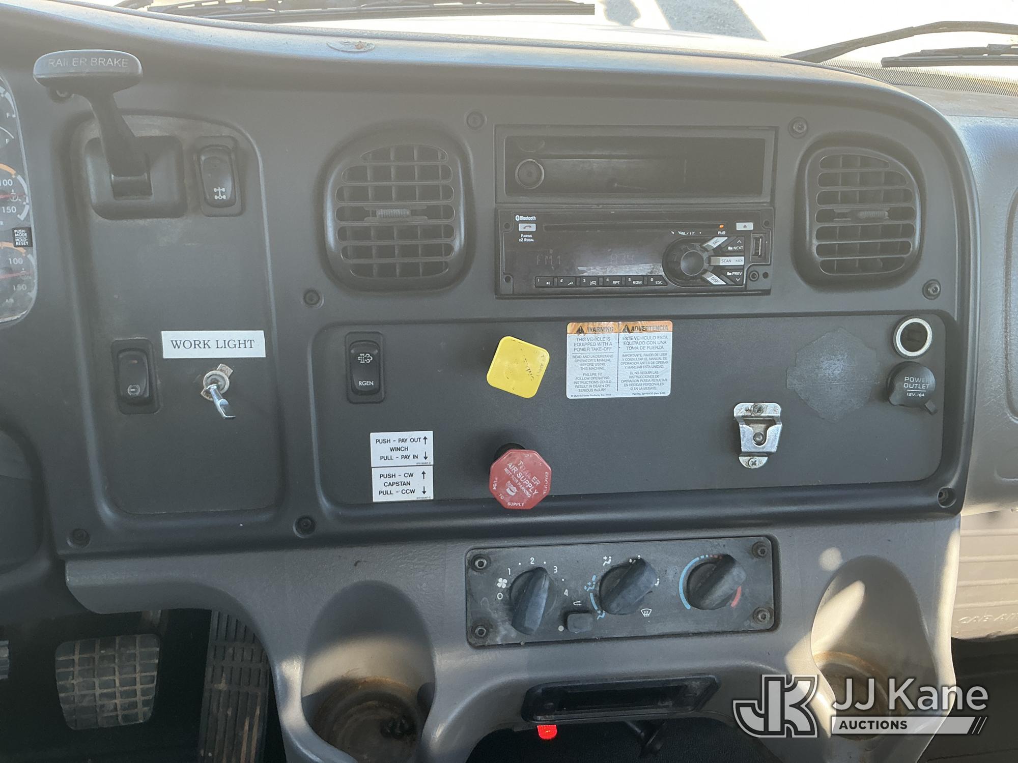 2018 Freightliner M2 106