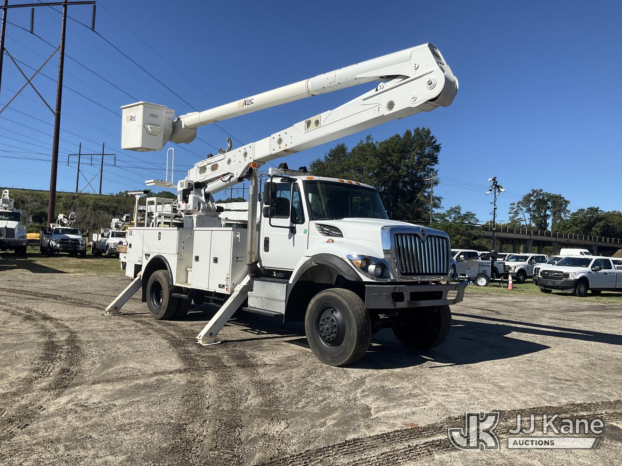 2017 International 7300 4X4