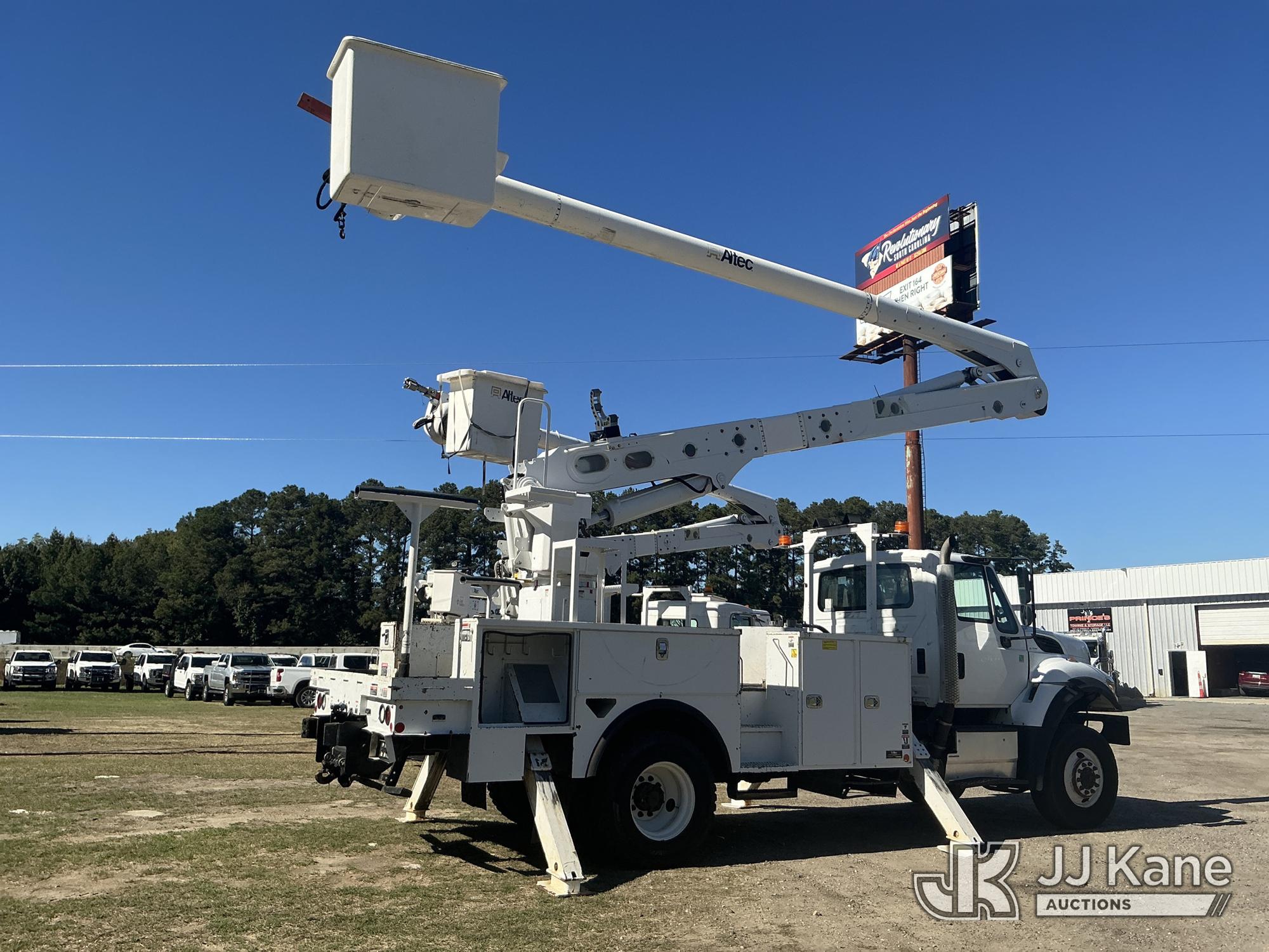 2017 International 7300 4X4